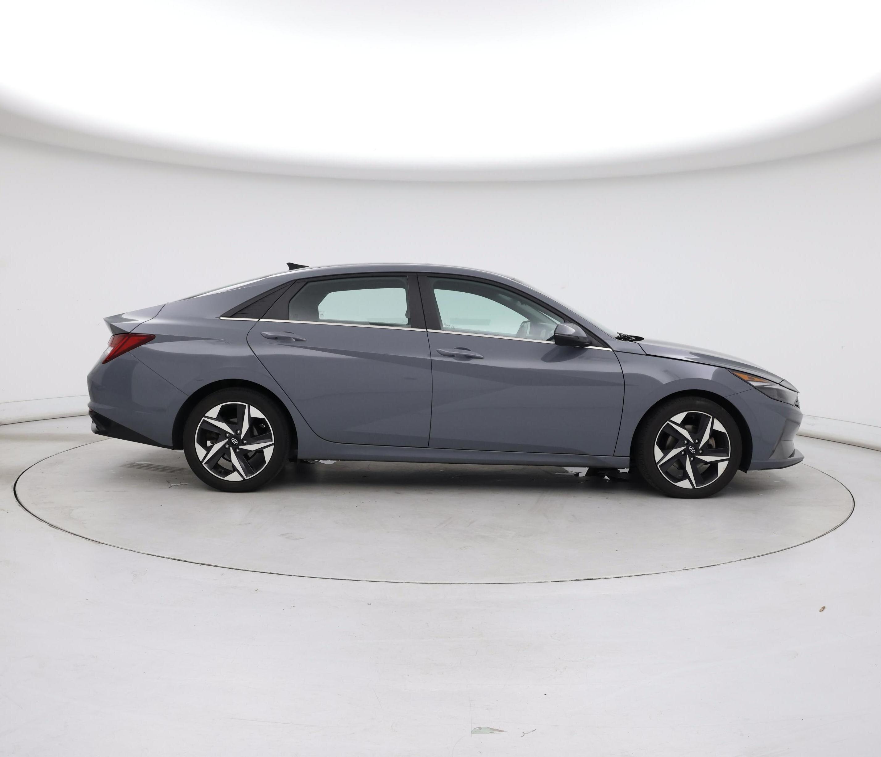 Thumbnail: 2022 Hyundai Elantra - 7