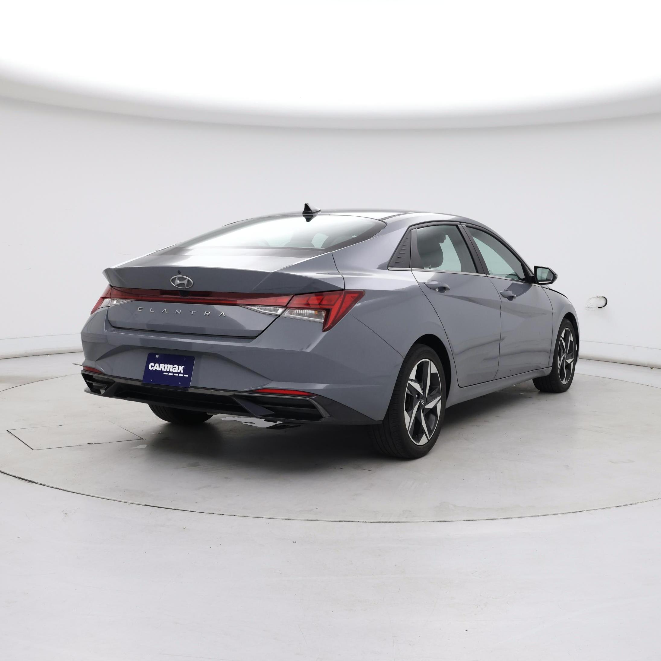 Thumbnail: 2022 Hyundai Elantra - 8
