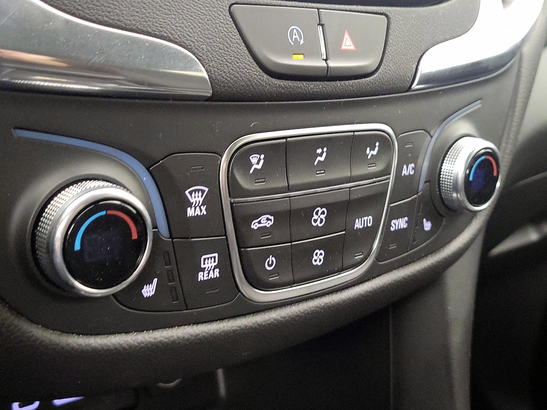 Thumbnail: 2024 Chevrolet Equinox - 16