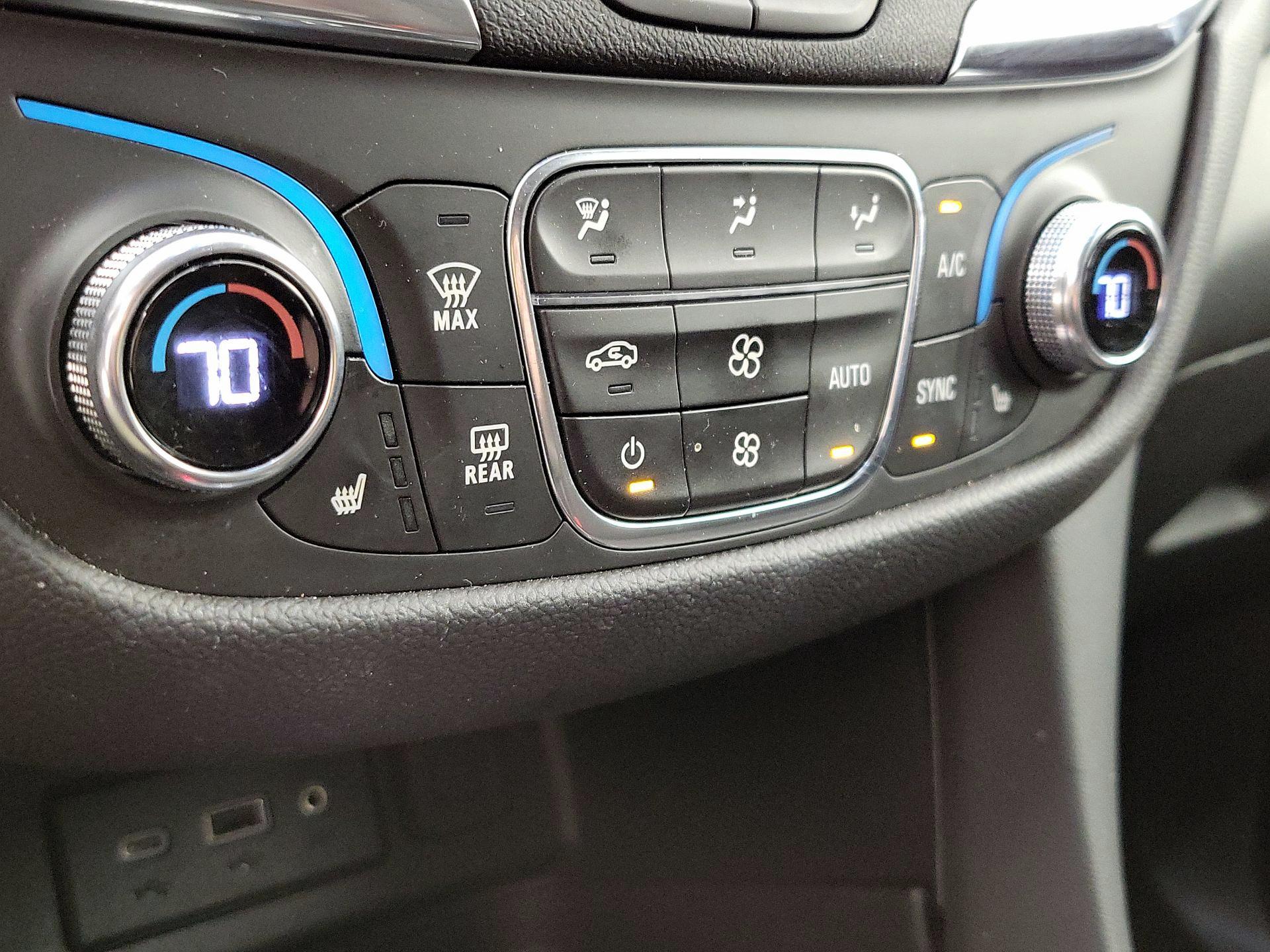 Thumbnail: 2024 Chevrolet Equinox - 16