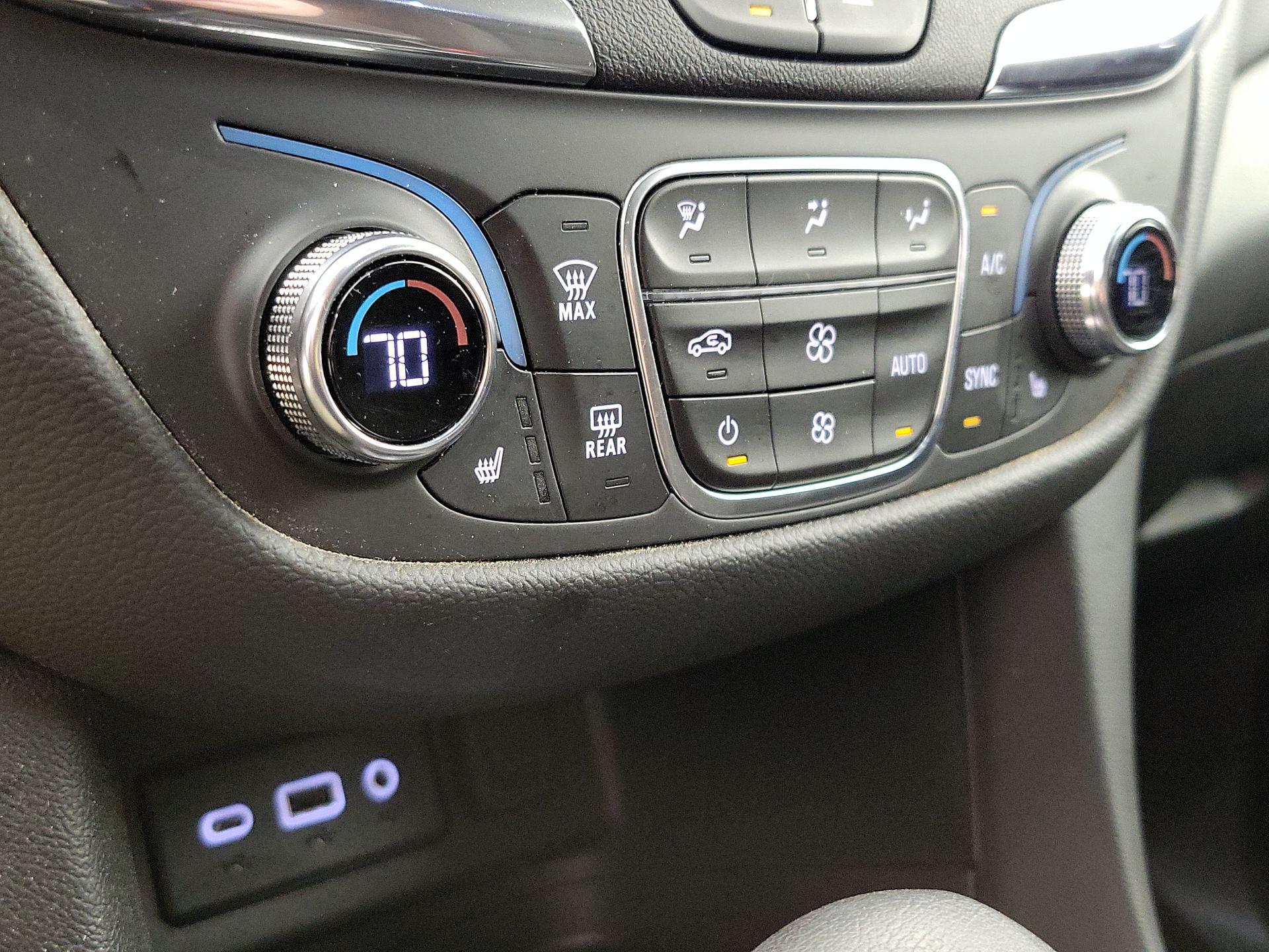 Thumbnail: 2024 Chevrolet Equinox - 16