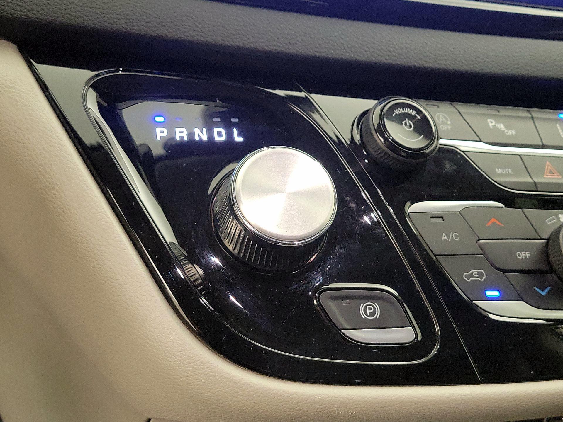 Thumbnail: 2024 Chrysler Pacifica - 17