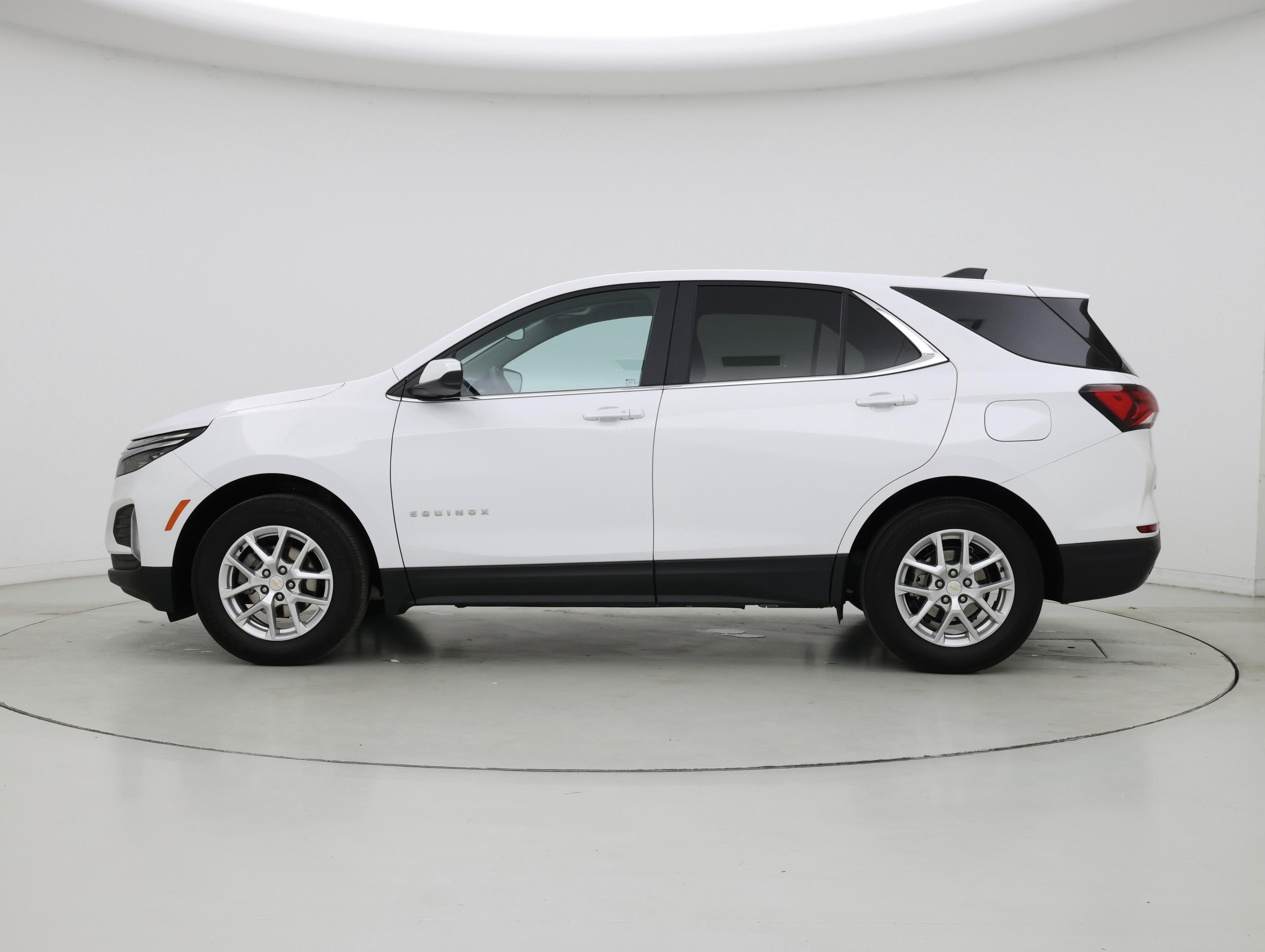 Thumbnail: 2024 Chevrolet Equinox - 3