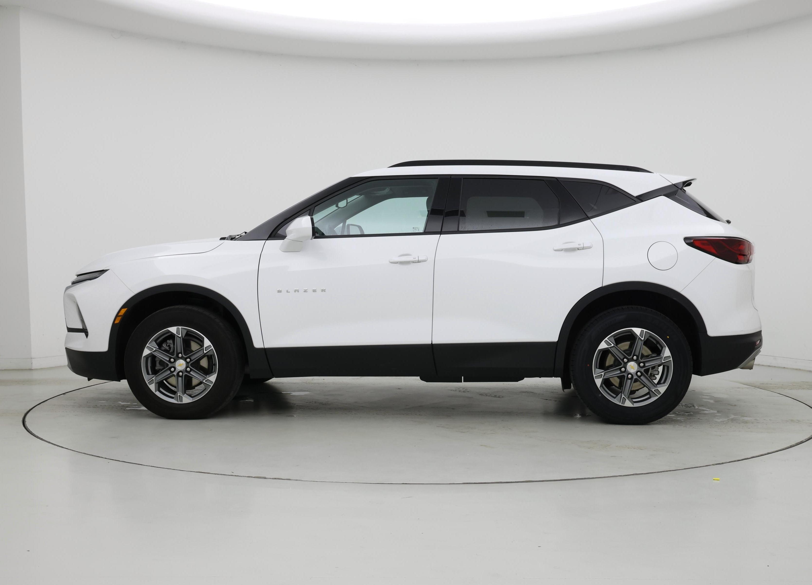 Thumbnail: 2024 Chevrolet Blazer - 3