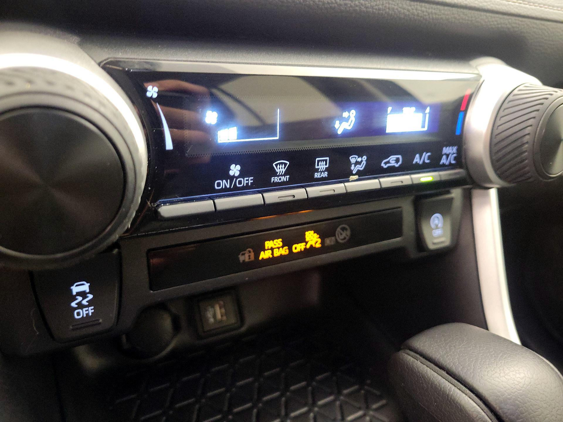 Thumbnail: 2024 Toyota RAV4 - 16