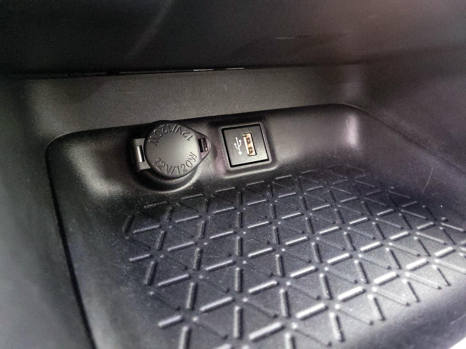 Thumbnail: 2024 Toyota RAV4 - 18