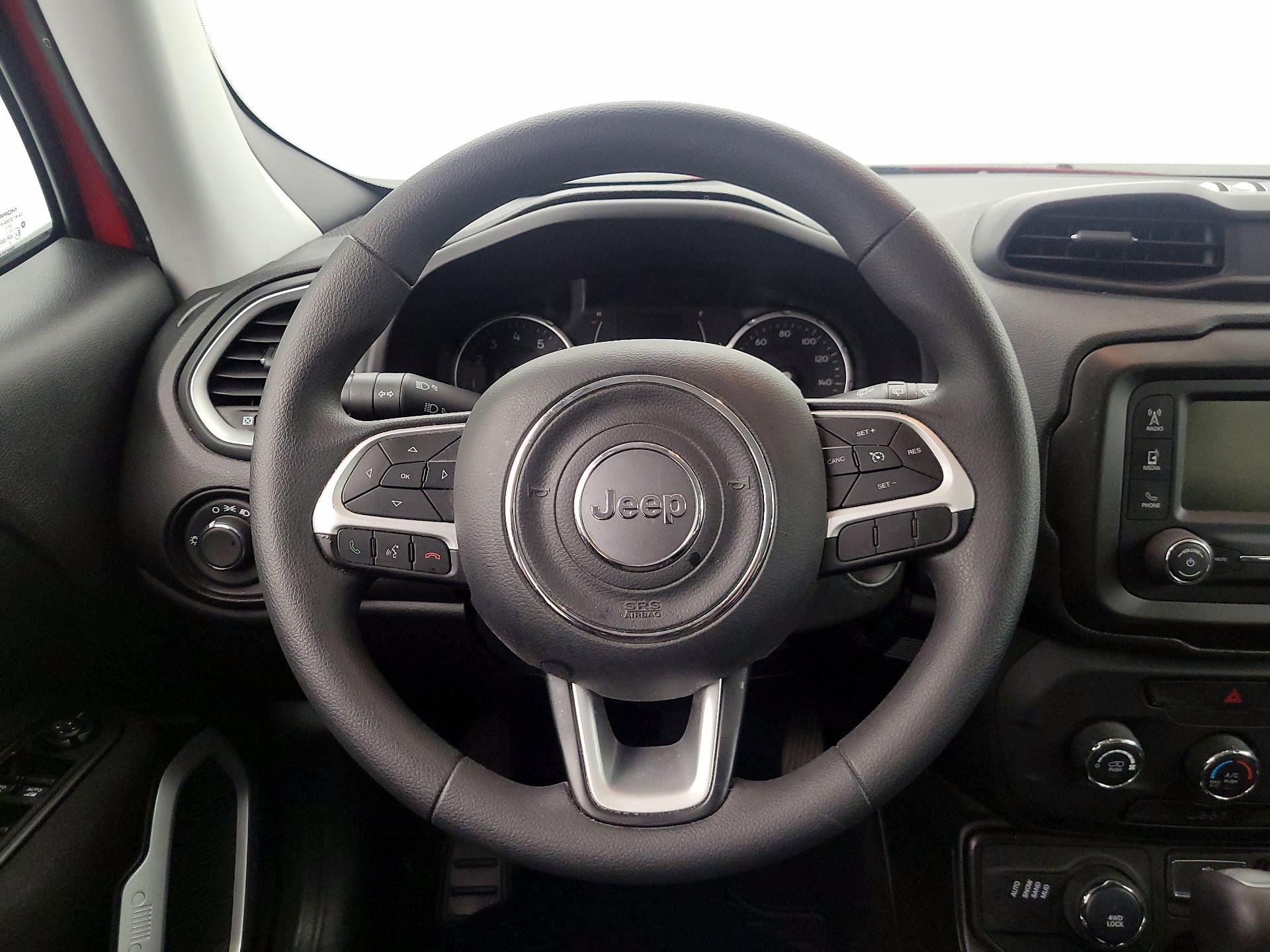 Thumbnail: 2020 Jeep Renegade - 10