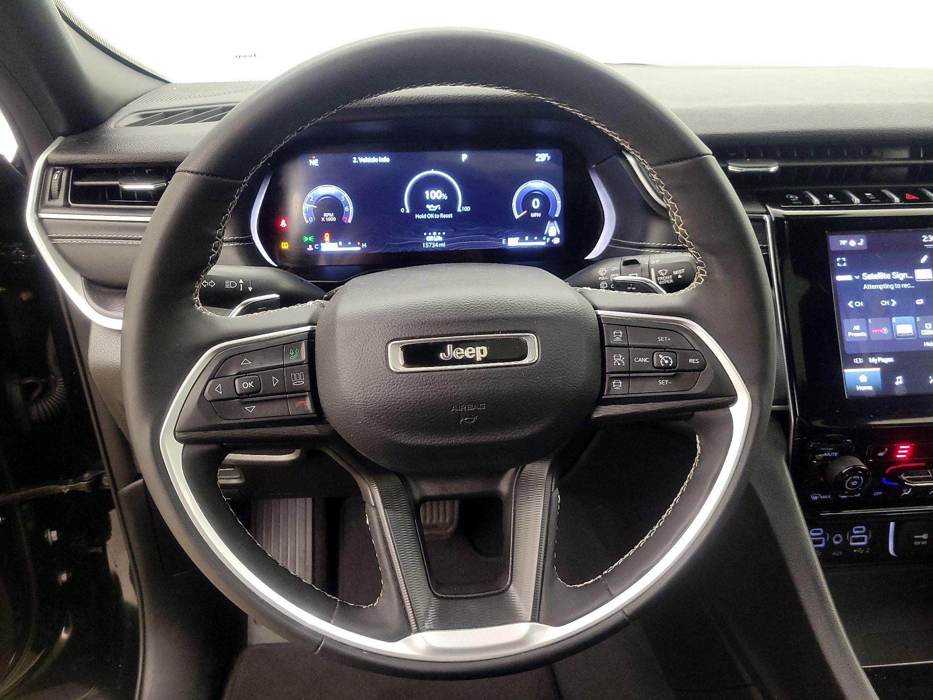 Thumbnail: 2023 Jeep Grand Cherokee - 10