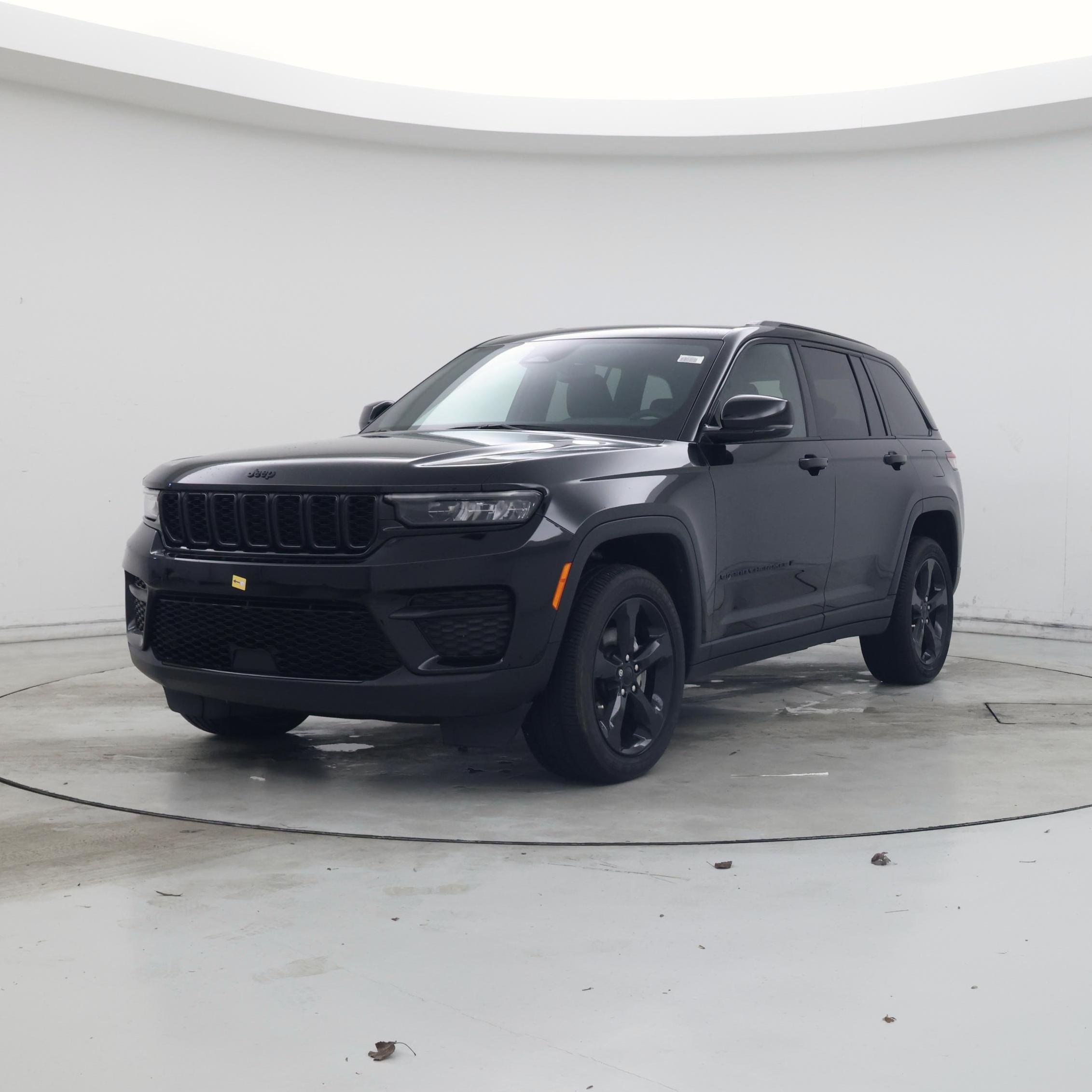 Thumbnail: 2023 Jeep Grand Cherokee - 4
