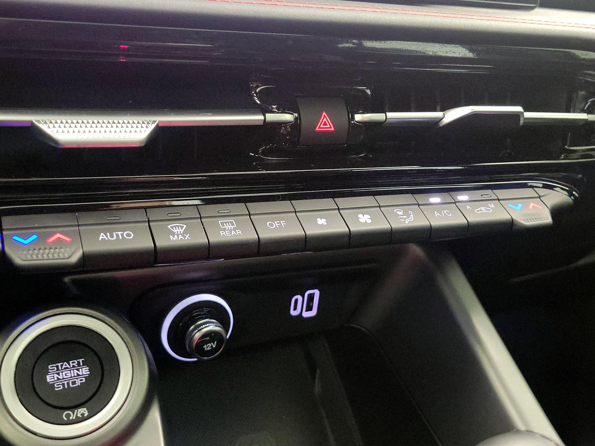 Thumbnail: 2024 Dodge Hornet - 16