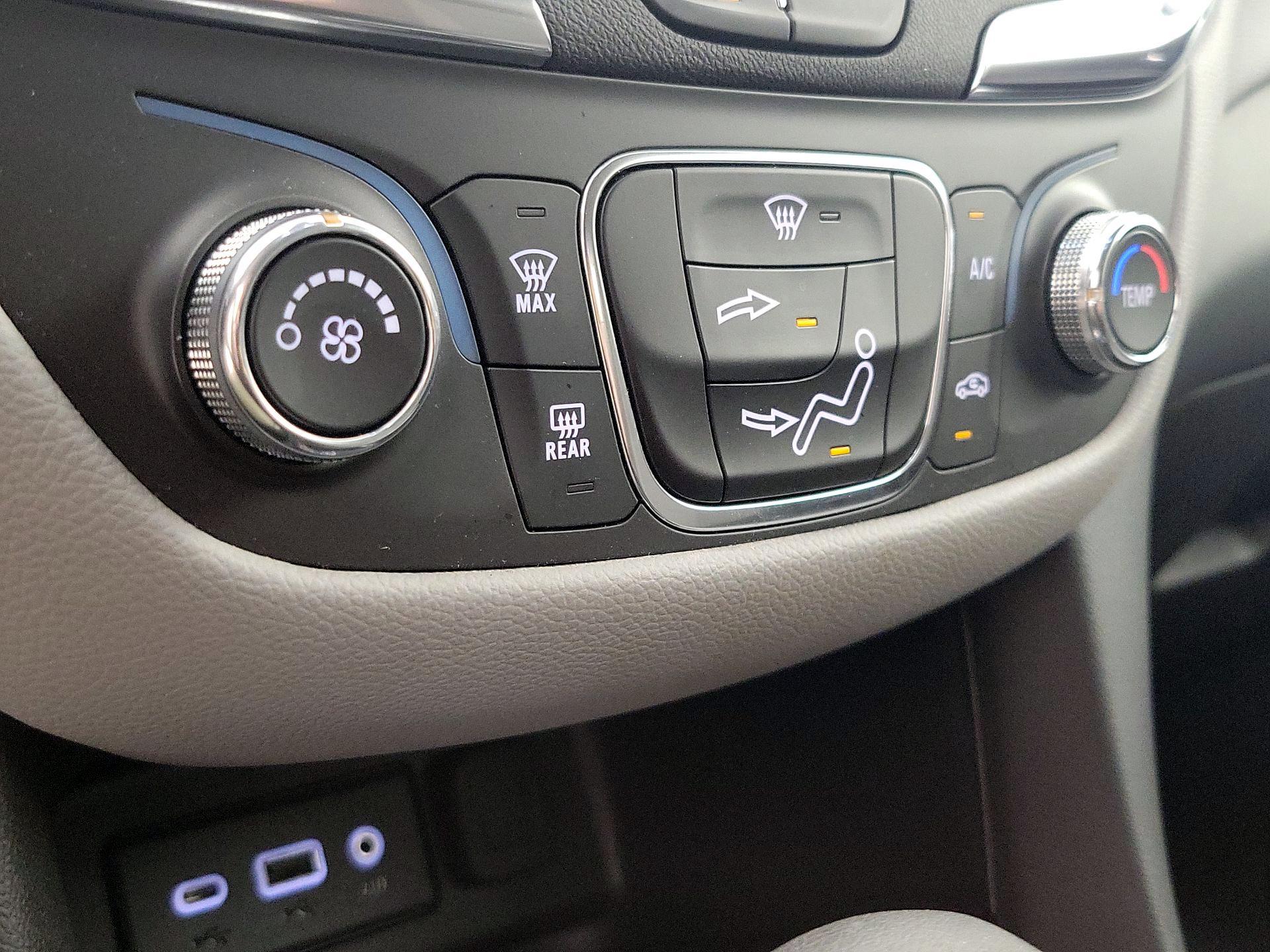 Thumbnail: 2024 Chevrolet Equinox - 16