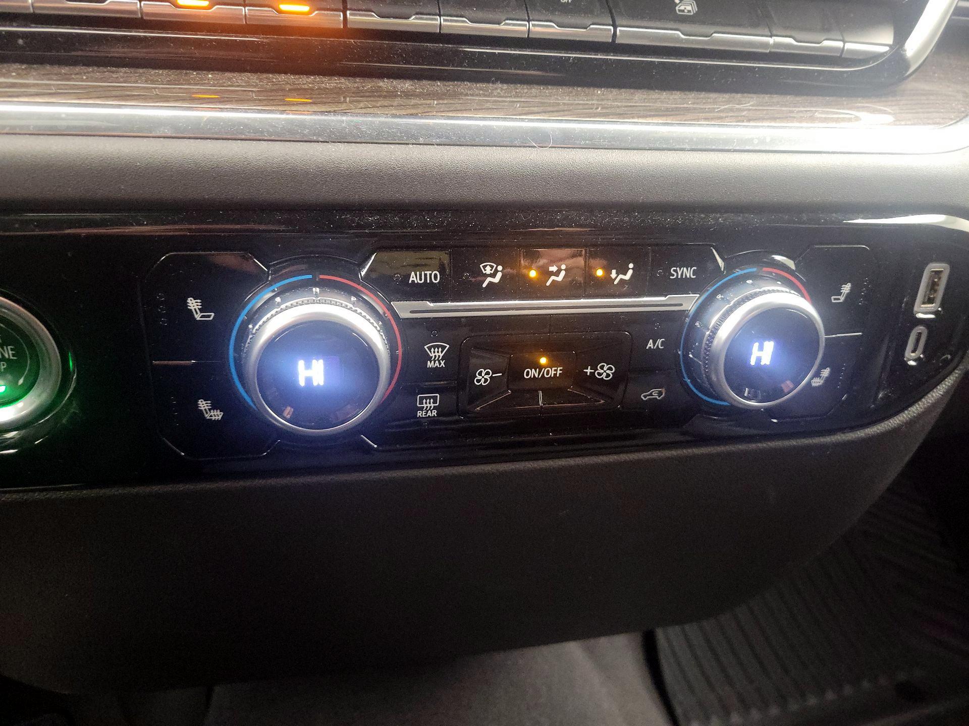 Thumbnail: 2024 GMC Sierra 1500 - 17