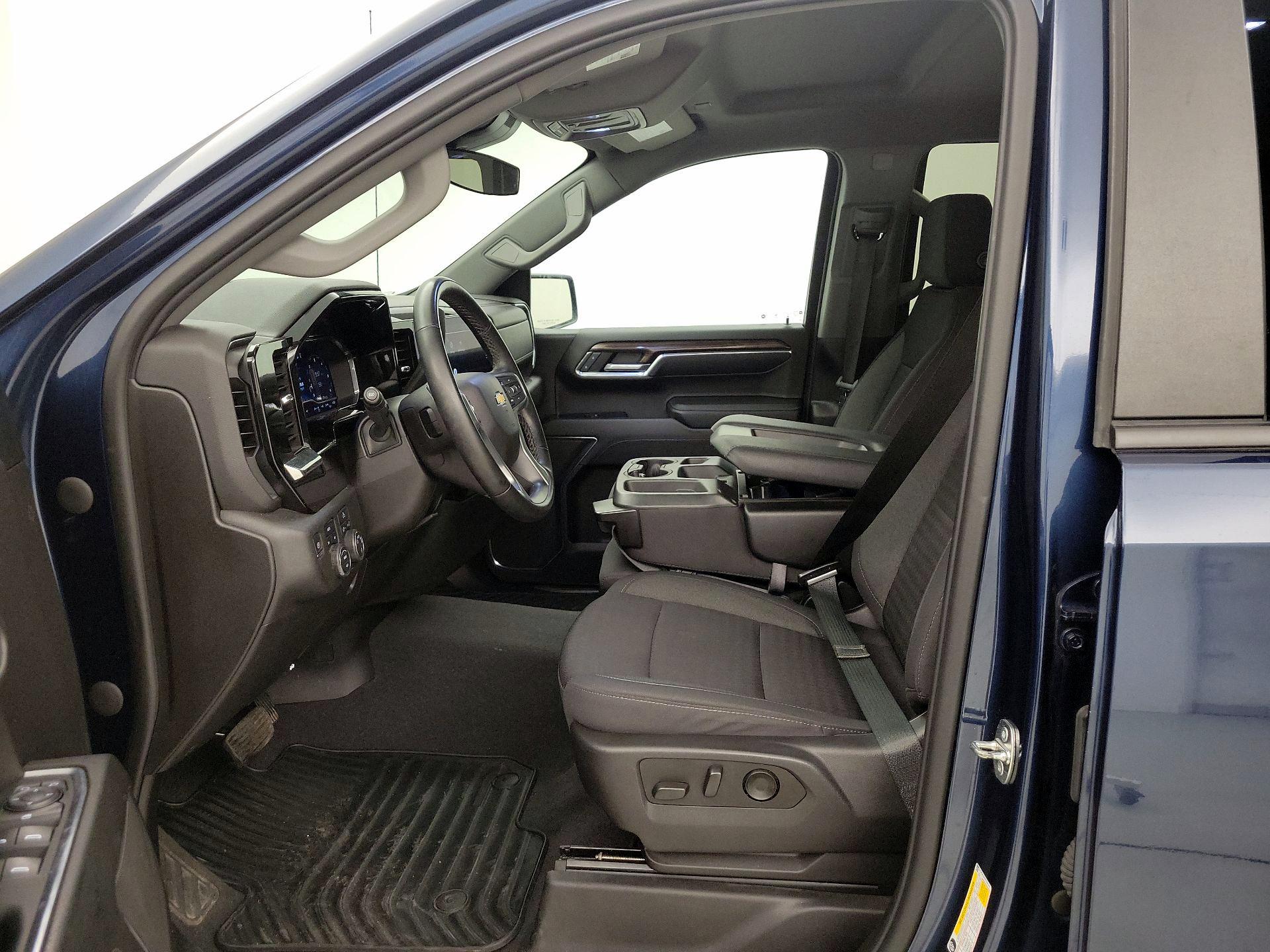 Thumbnail: 2023 Chevrolet Silverado 1500 - 11