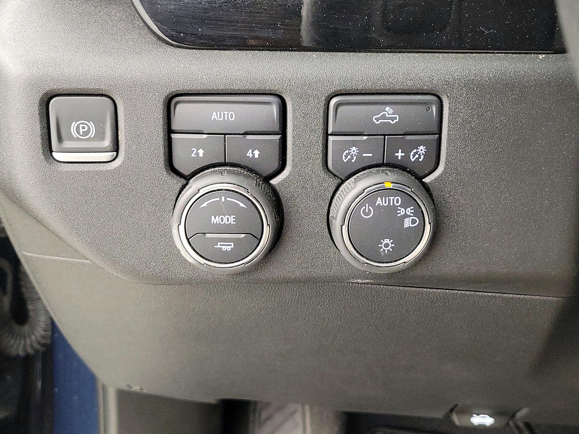 Thumbnail: 2023 Chevrolet Silverado 1500 - 13