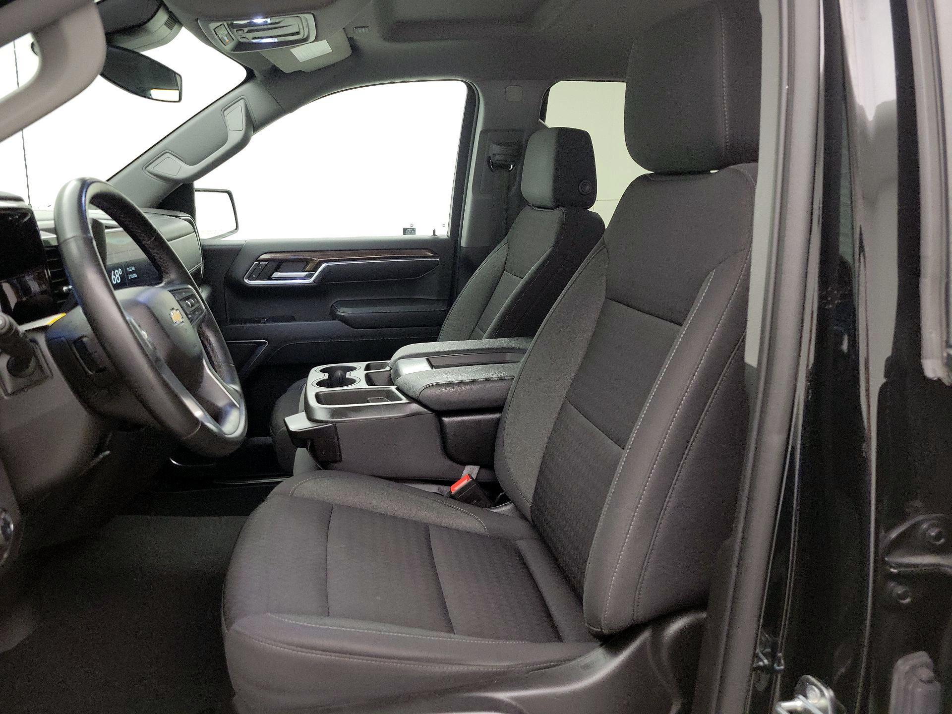 Thumbnail: 2023 Chevrolet Silverado 1500 - 11