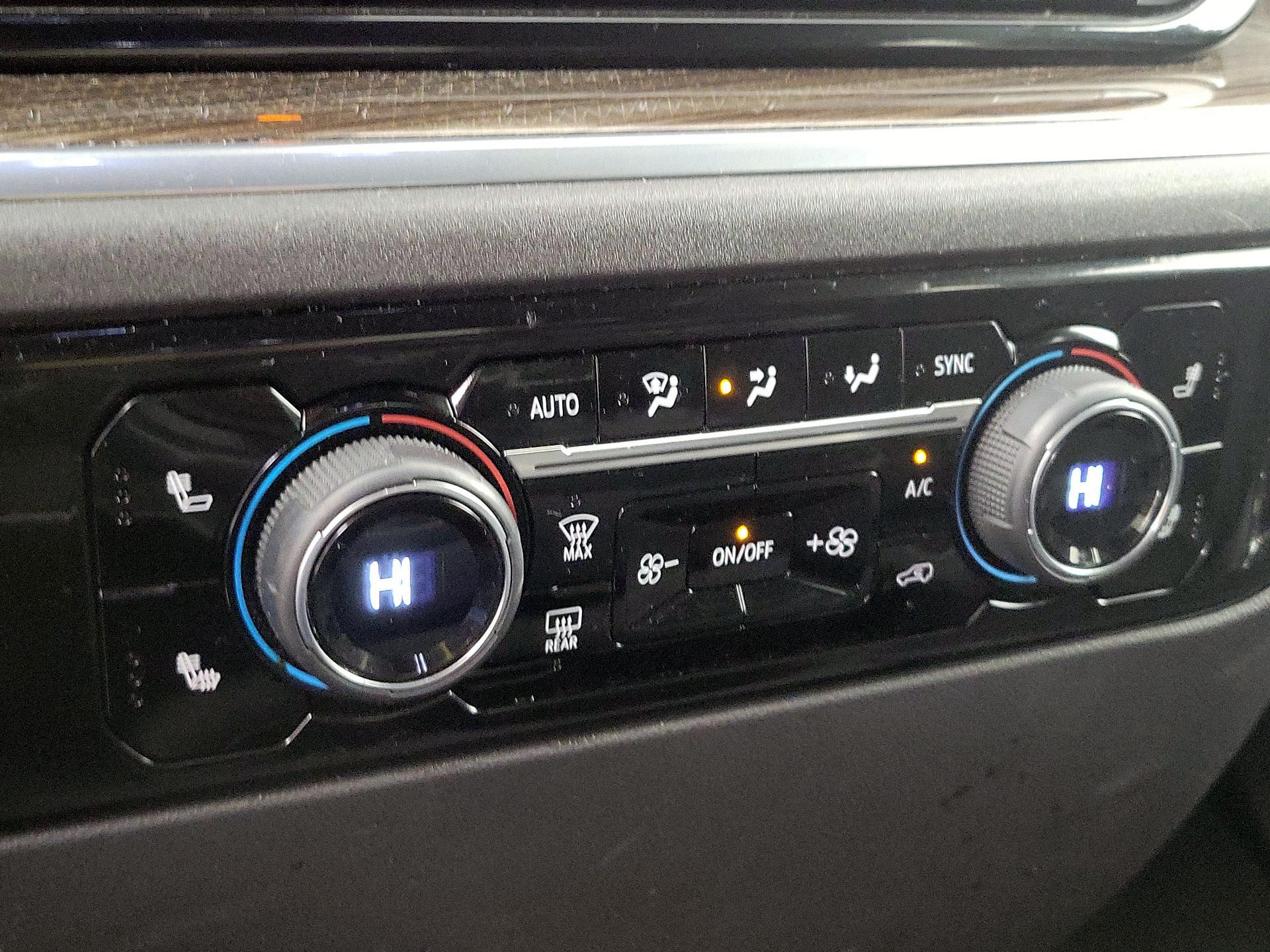 Thumbnail: 2023 Chevrolet Silverado 1500 - 16