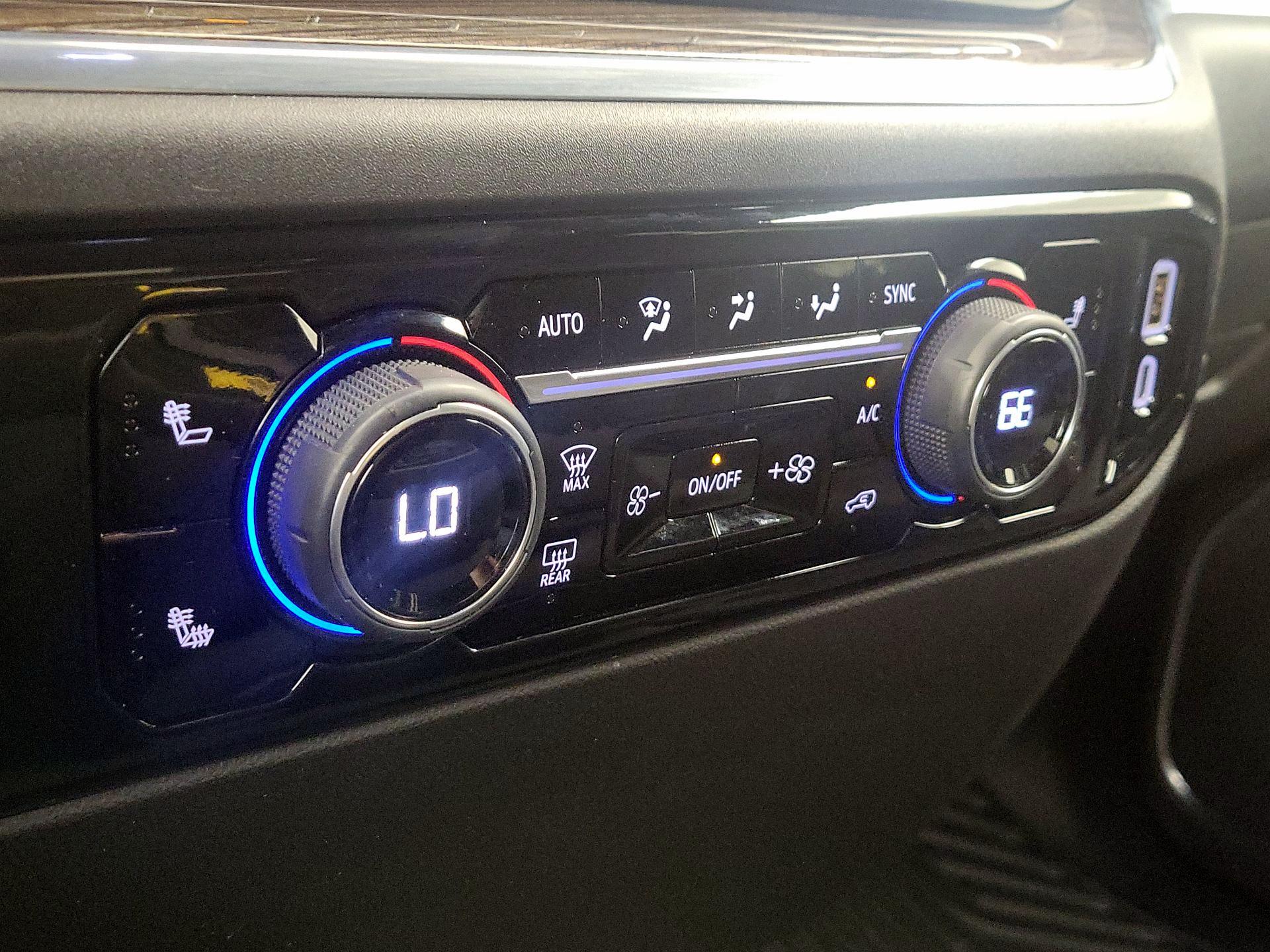 Thumbnail: 2024 Chevrolet Silverado 1500 - 16