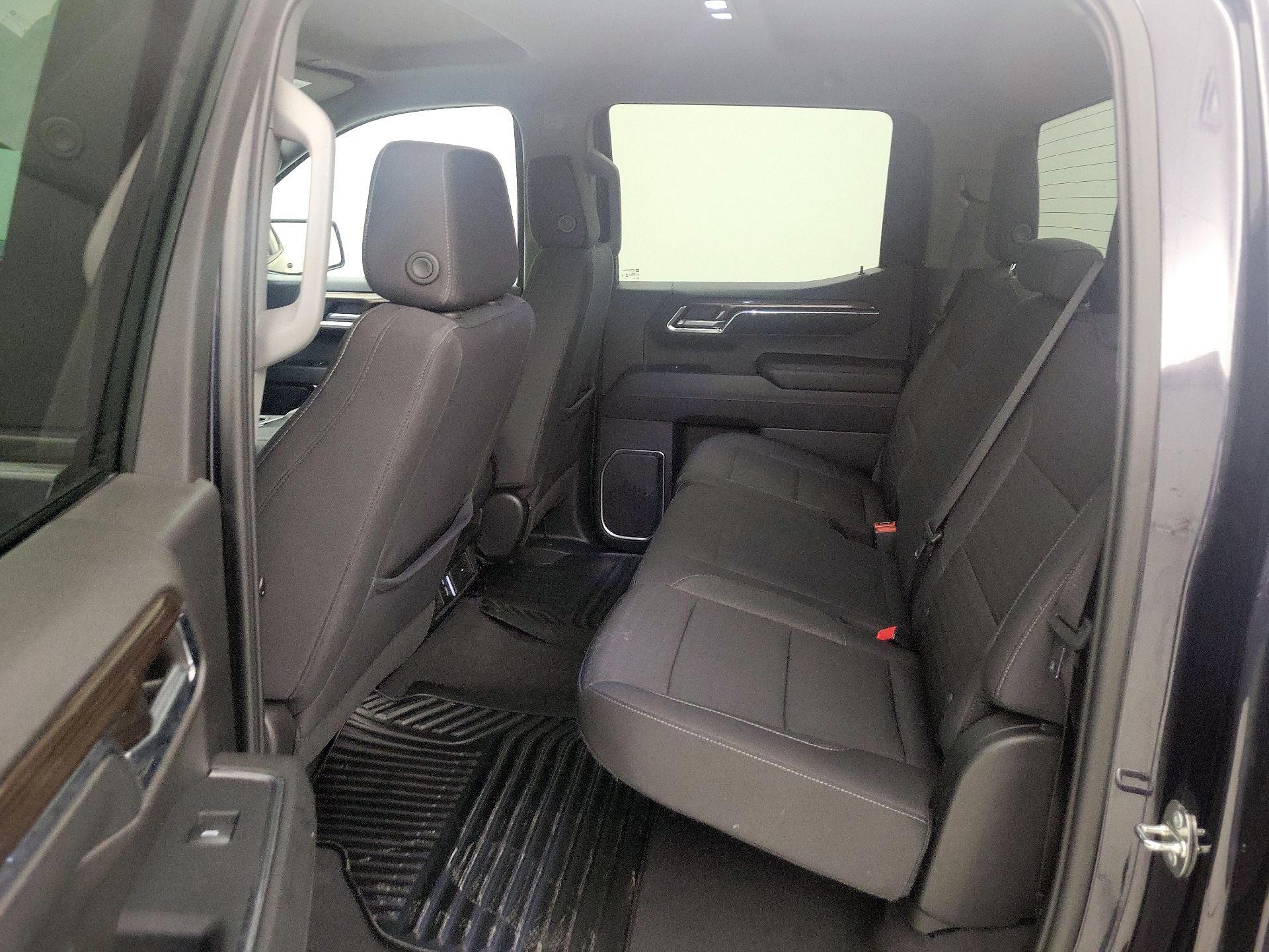 Thumbnail: 2024 Chevrolet Silverado 1500 - 19