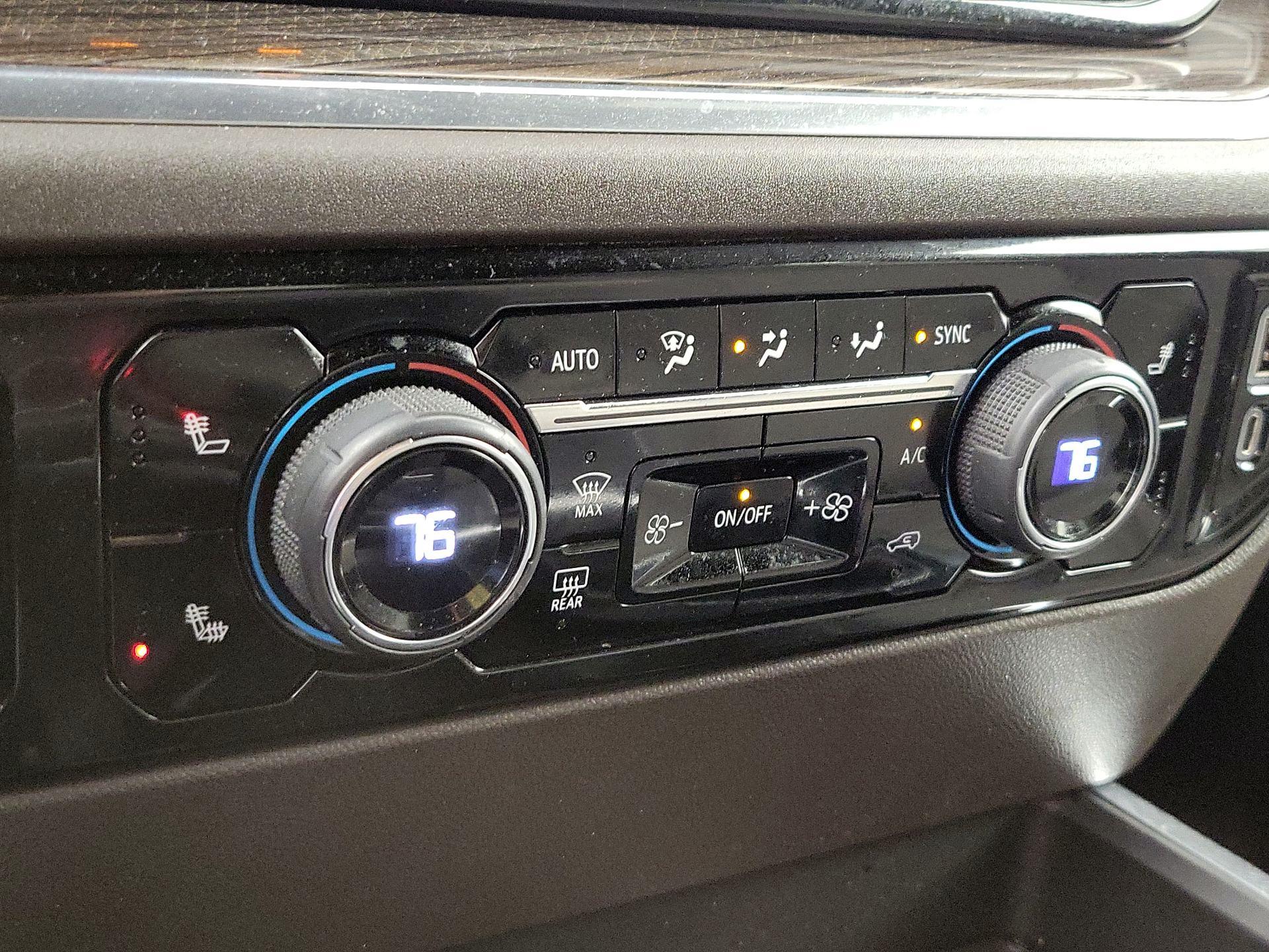 Thumbnail: 2023 Chevrolet Silverado 1500 - 17