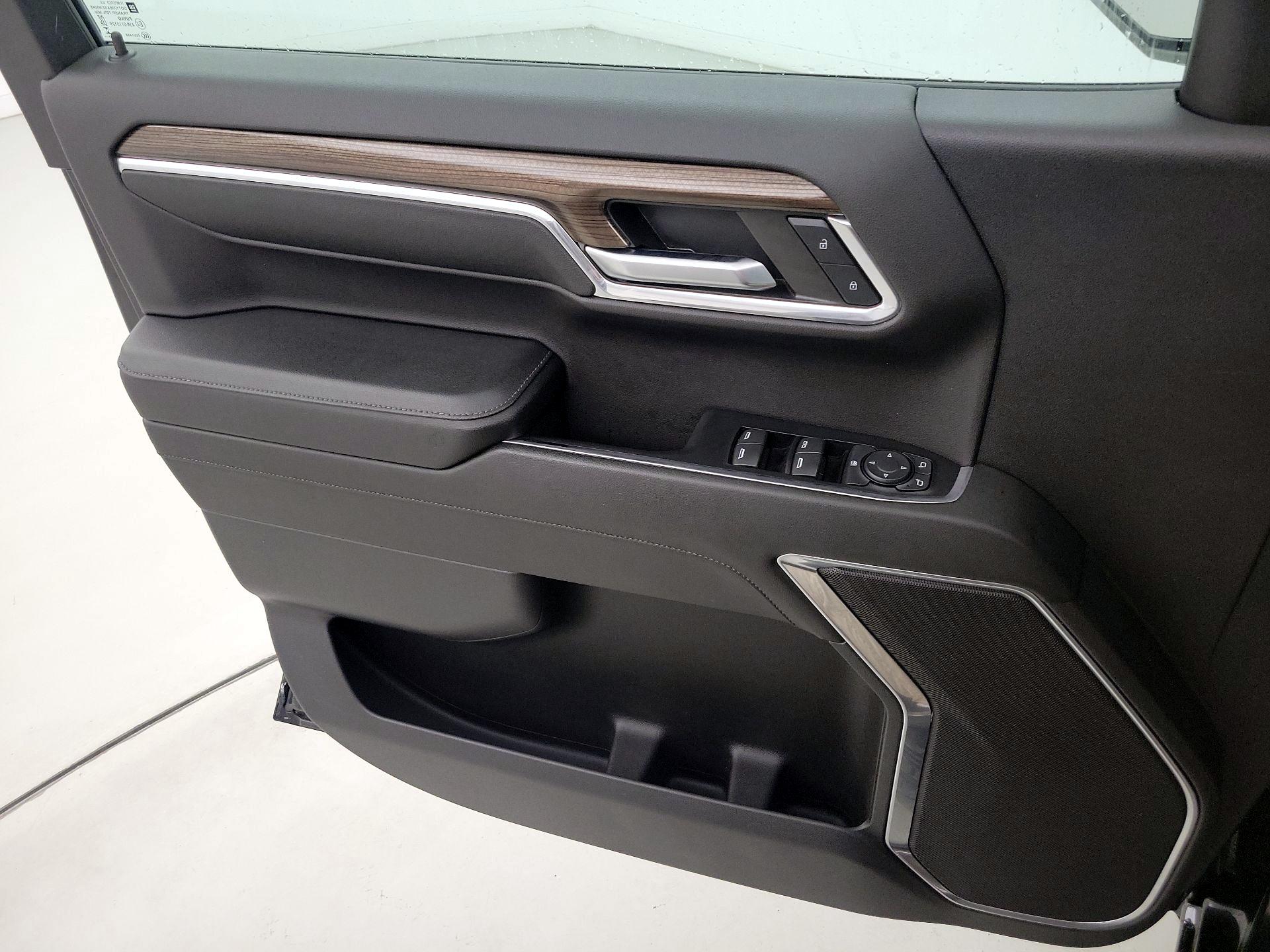 Thumbnail: 2024 Chevrolet Silverado 1500 - 12