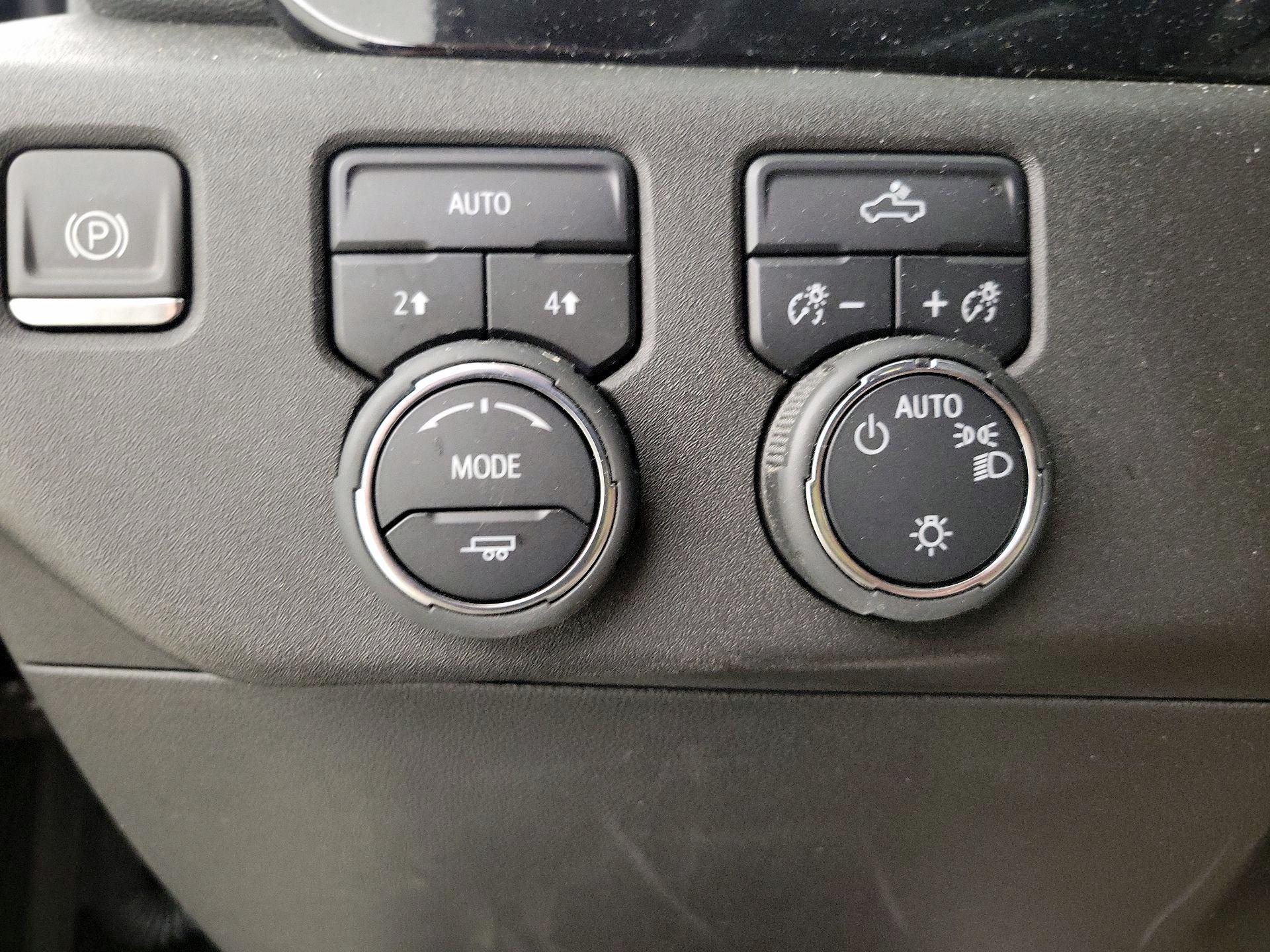 Thumbnail: 2024 Chevrolet Silverado 1500 - 13