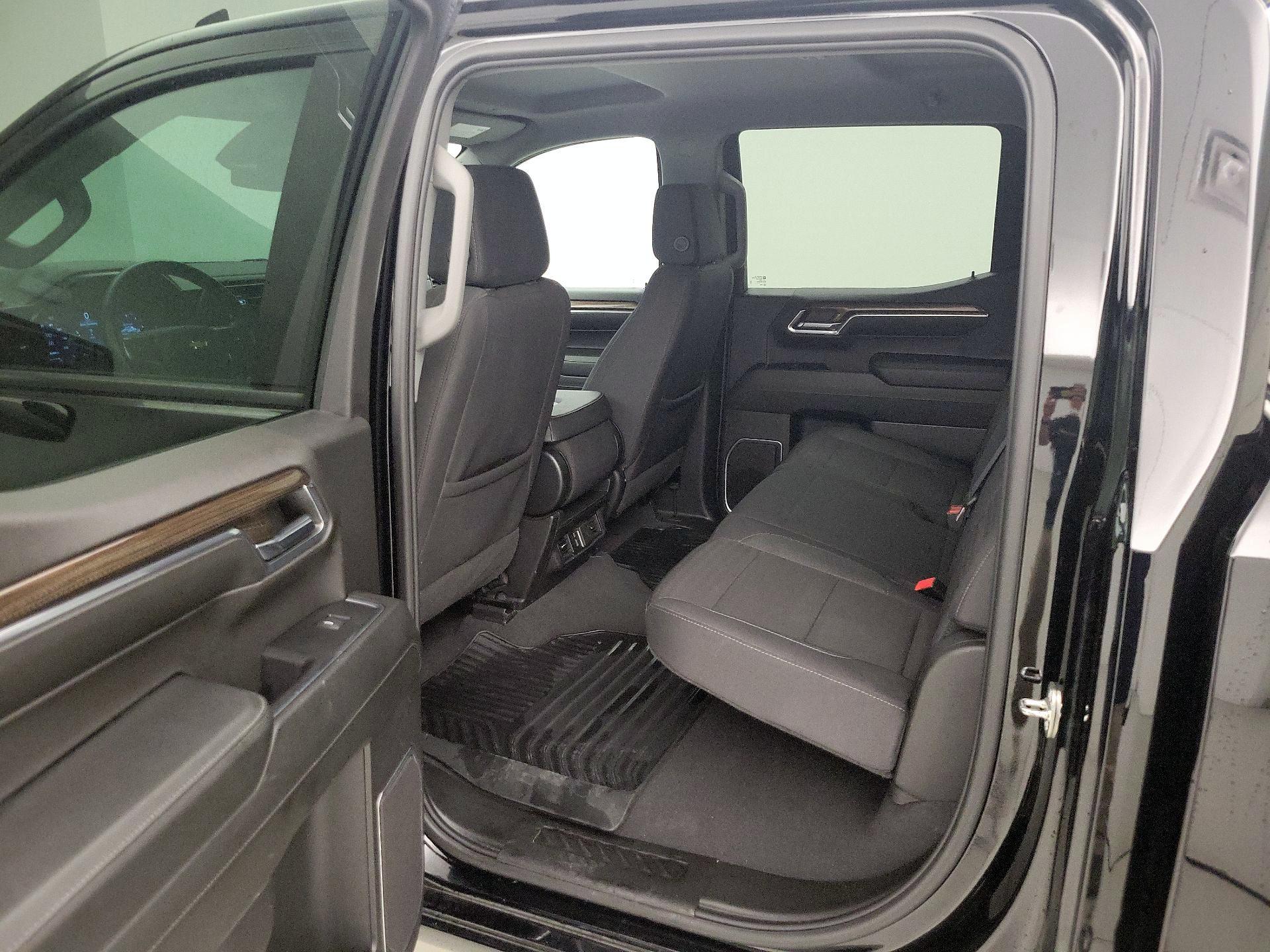 Thumbnail: 2024 Chevrolet Silverado 1500 - 19