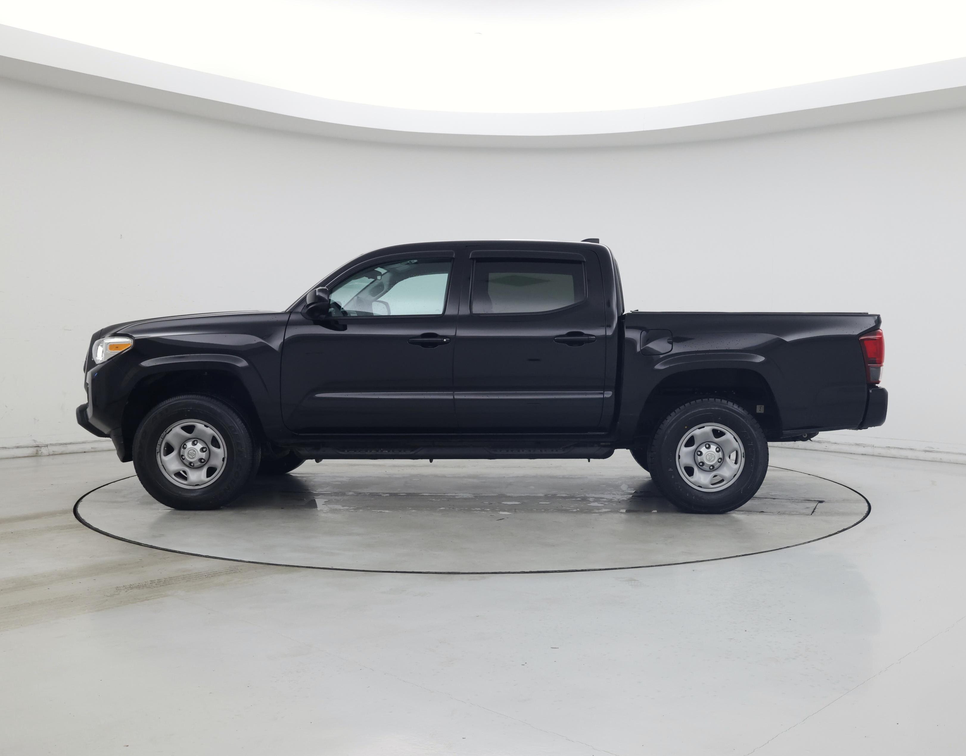 Thumbnail: 2022 Toyota Tacoma - 3