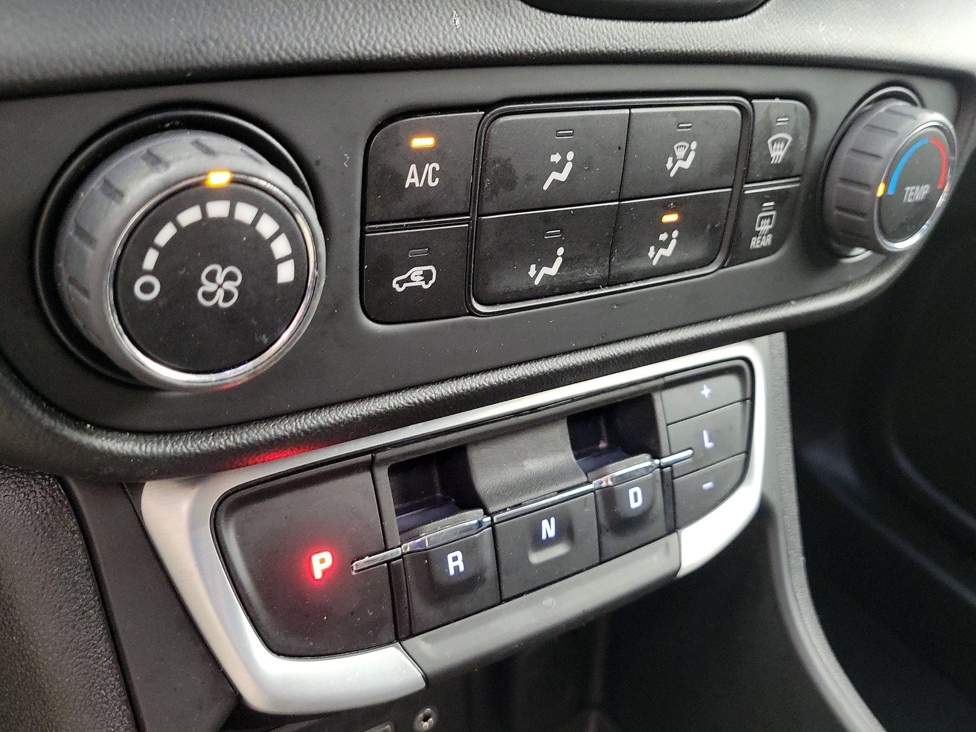 Thumbnail: 2022 GMC Terrain - 16