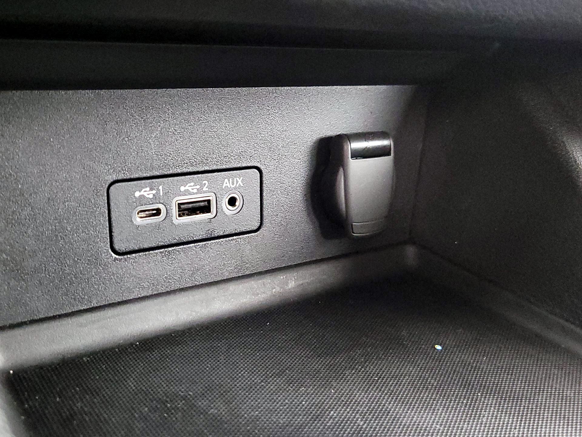 Thumbnail: 2023 Nissan Sentra - 18