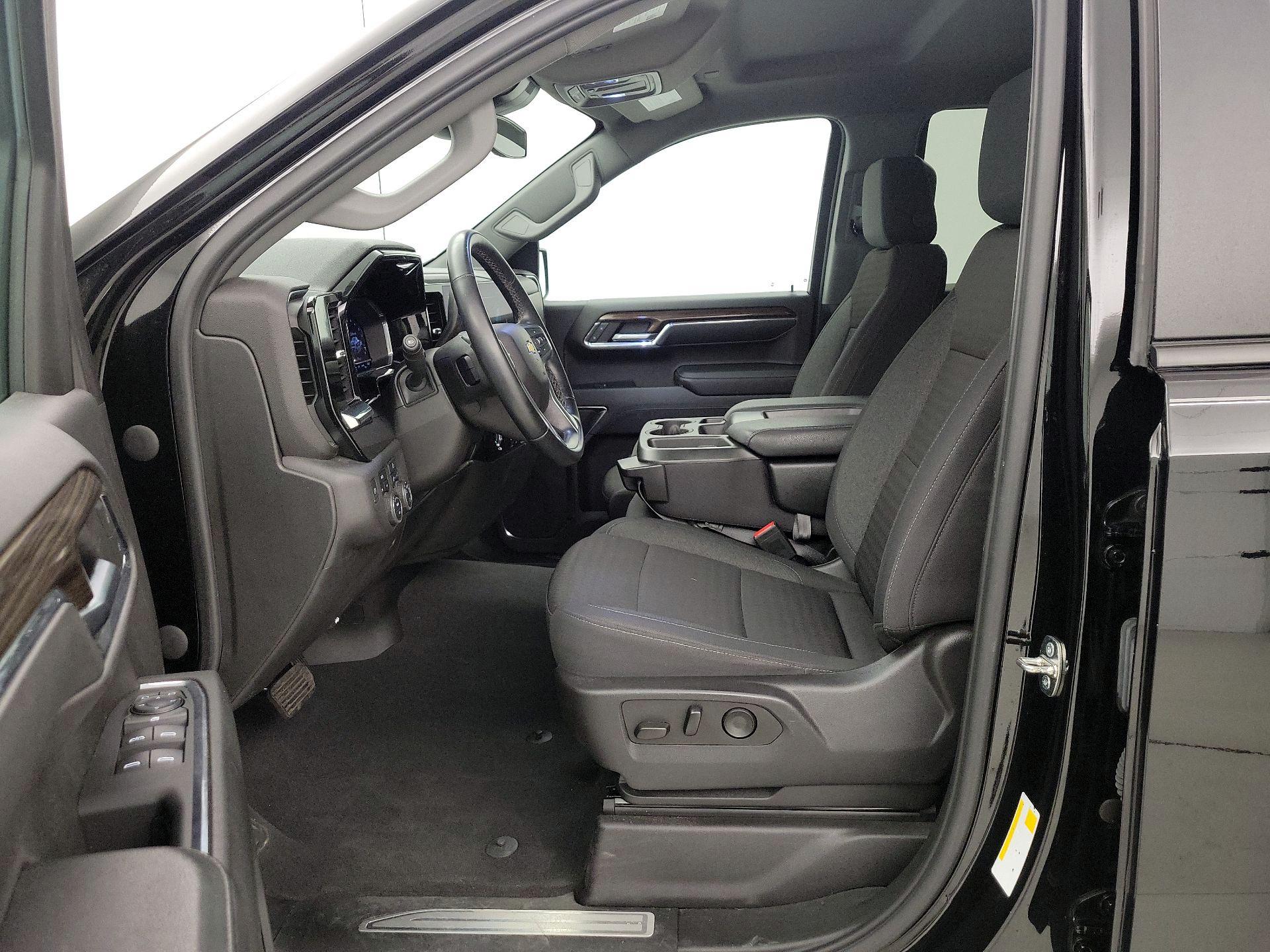 Thumbnail: 2024 Chevrolet Silverado 1500 - 11