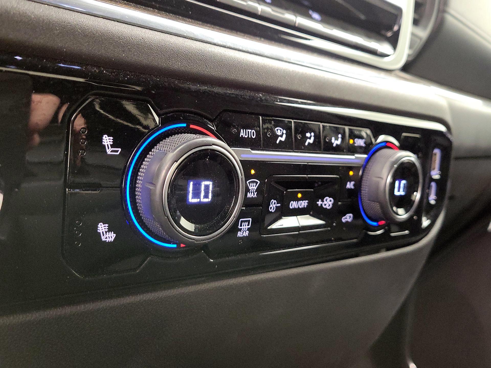 Thumbnail: 2024 Chevrolet Silverado 1500 - 17