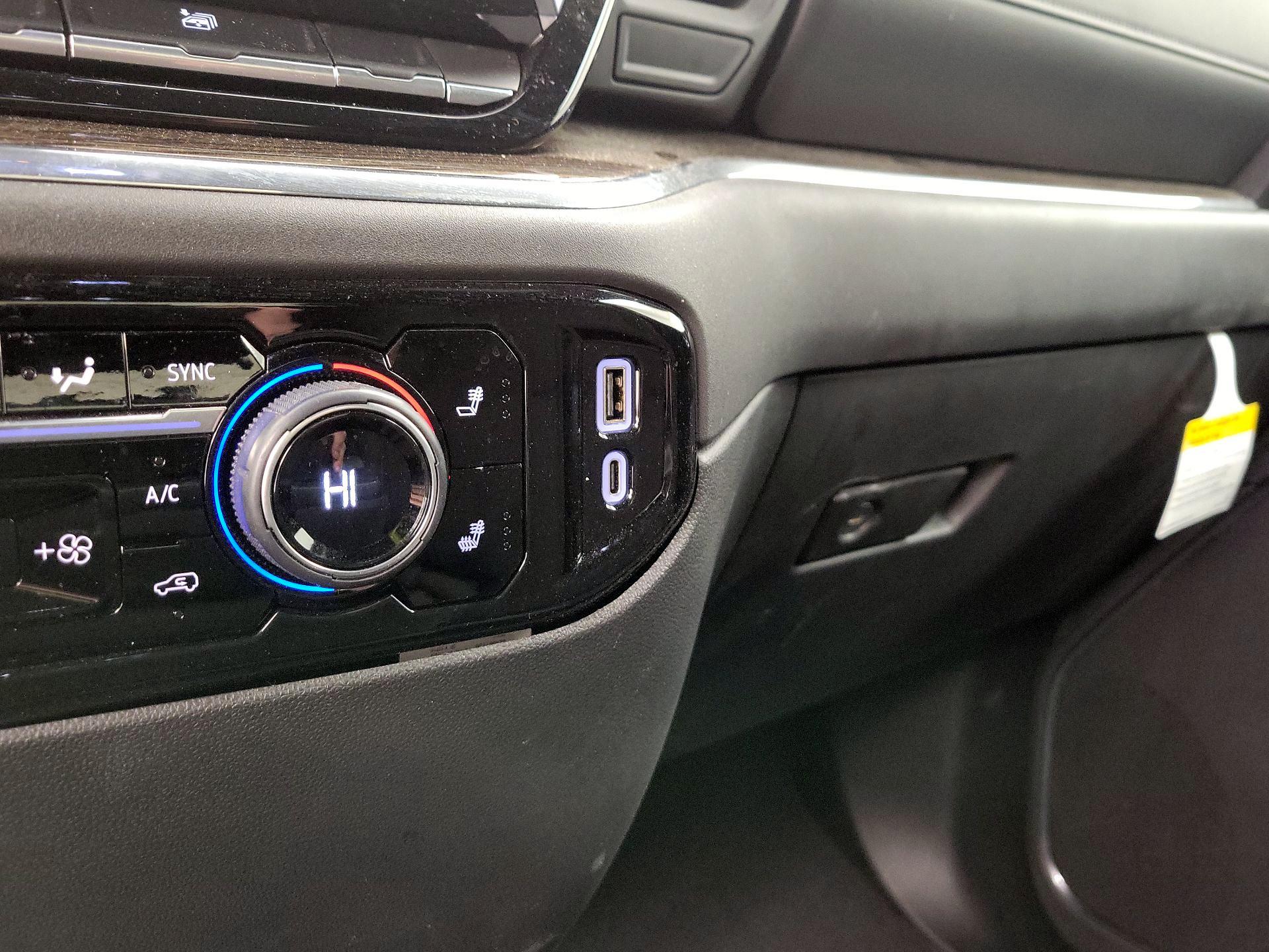 Thumbnail: 2024 Chevrolet Silverado 1500 - 19