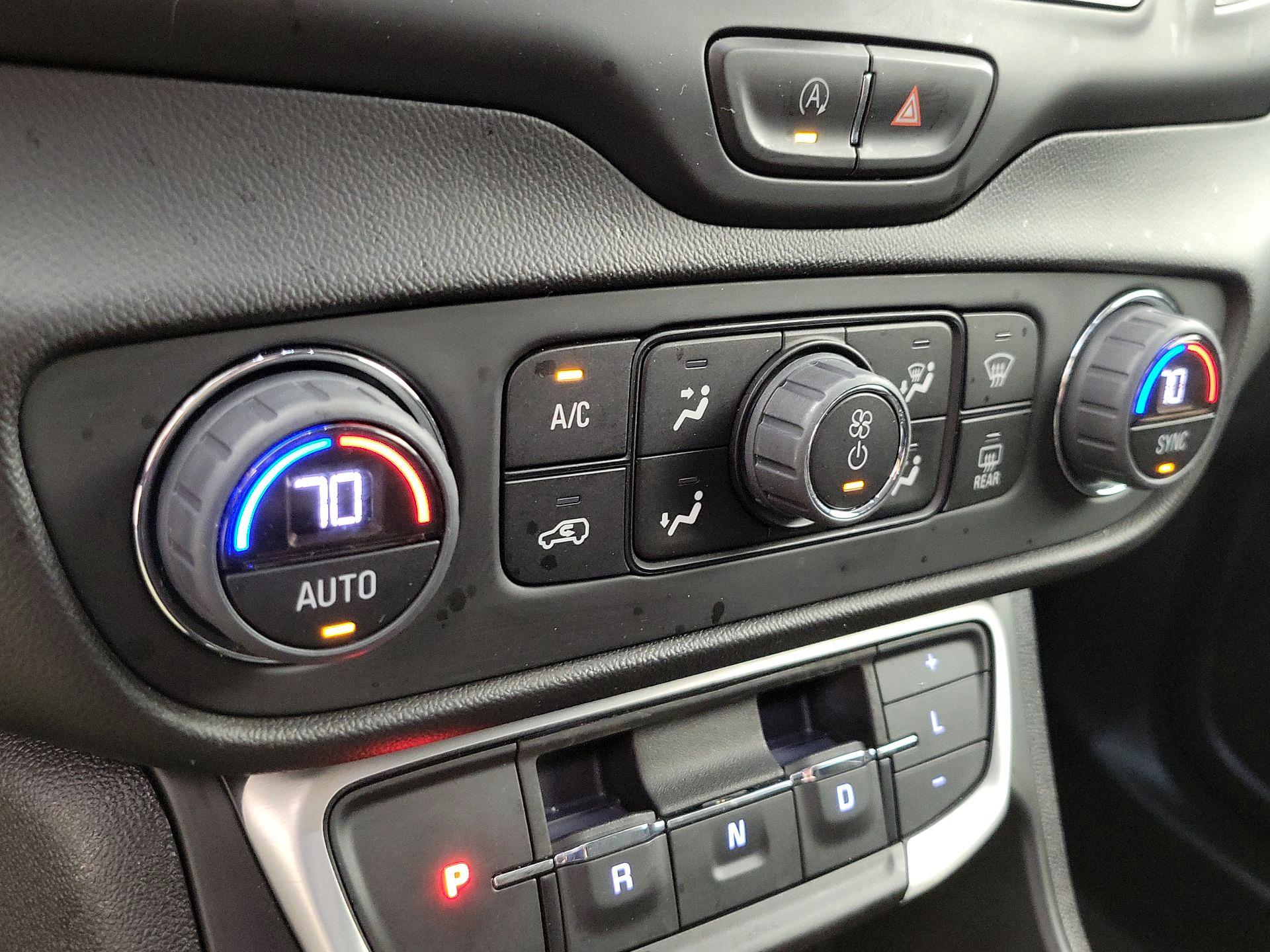 Thumbnail: 2023 GMC Terrain - 16