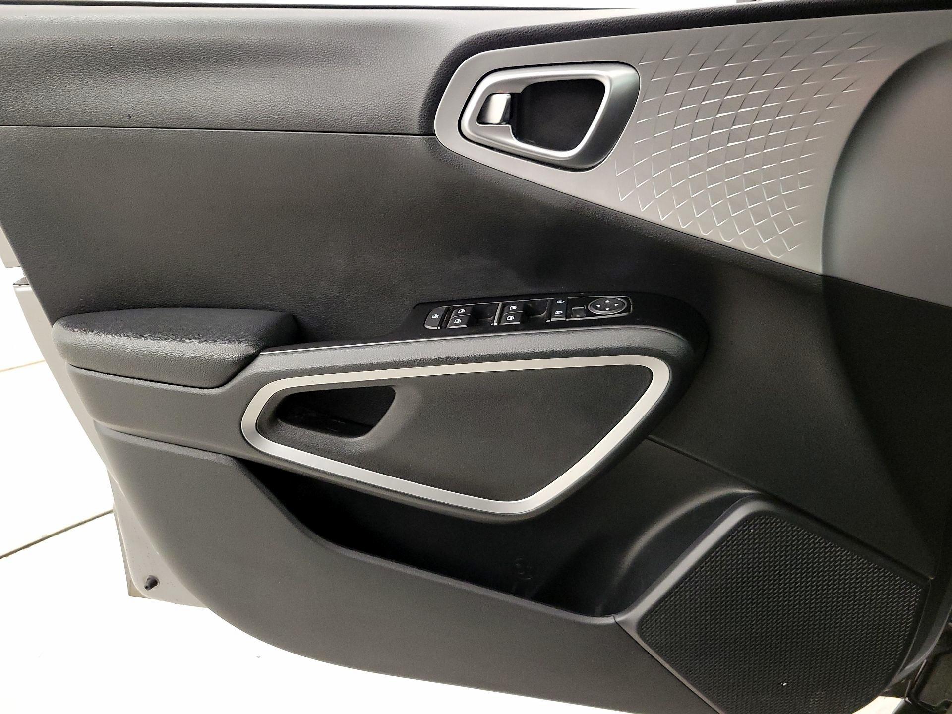 Thumbnail: 2023 Kia Soul - 12