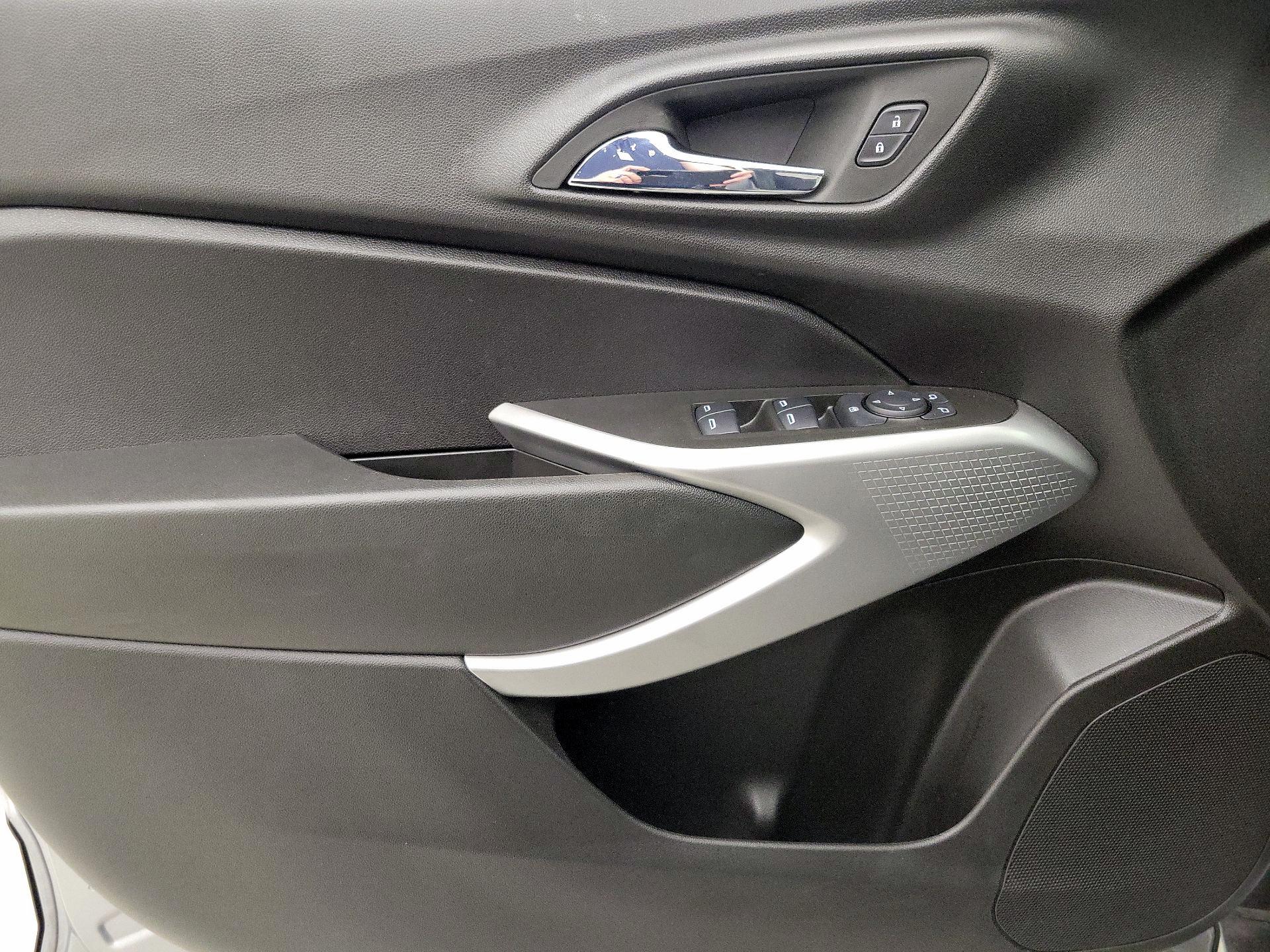 Thumbnail: 2024 Chevrolet Trax - 12