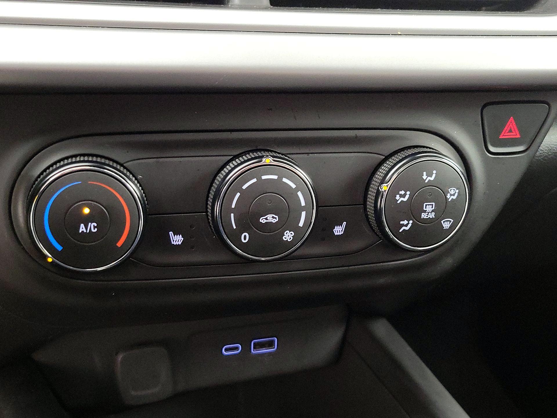 Thumbnail: 2024 Chevrolet Trax - 16