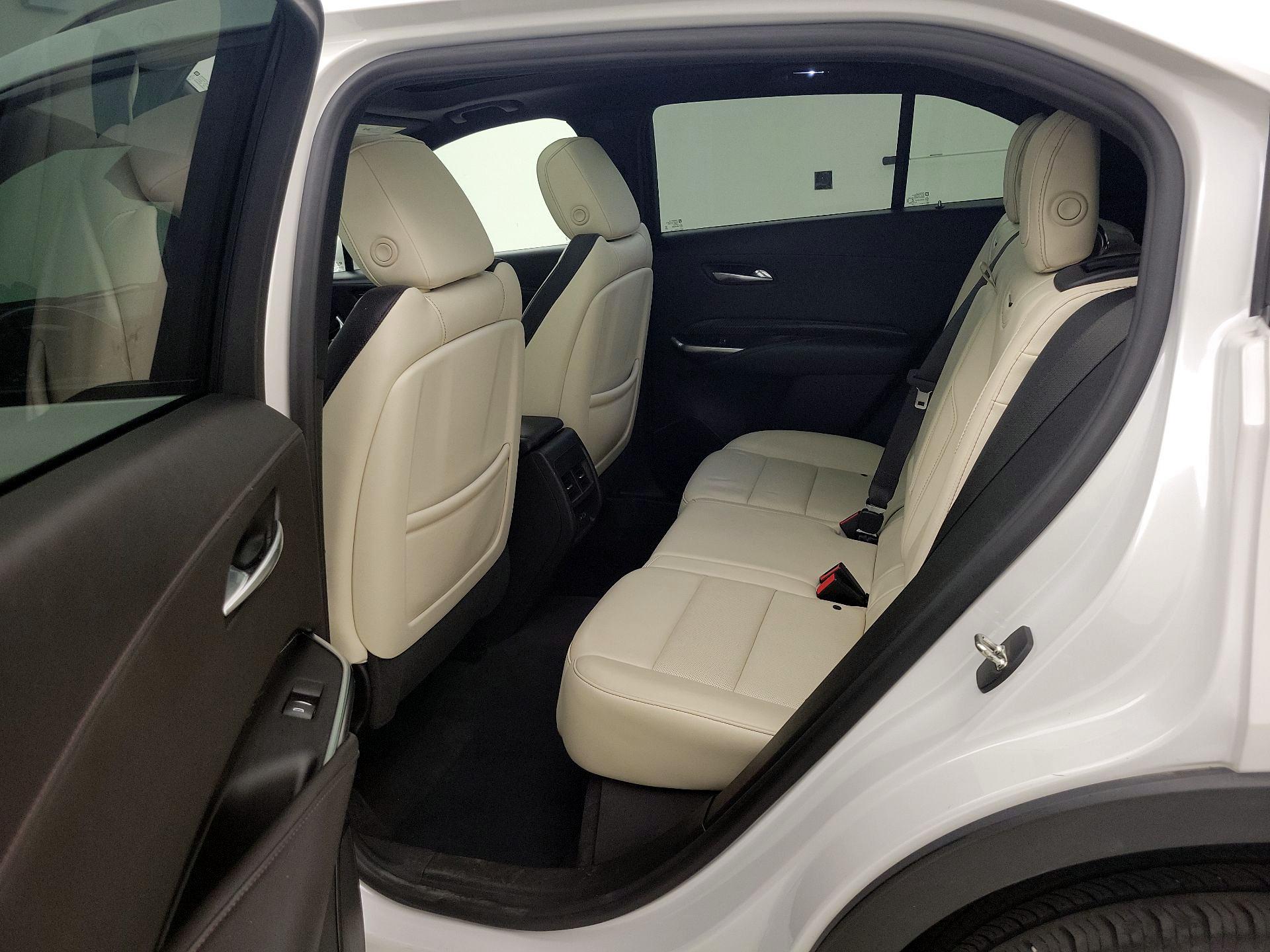 Thumbnail: 2020 Cadillac XT4 - 20