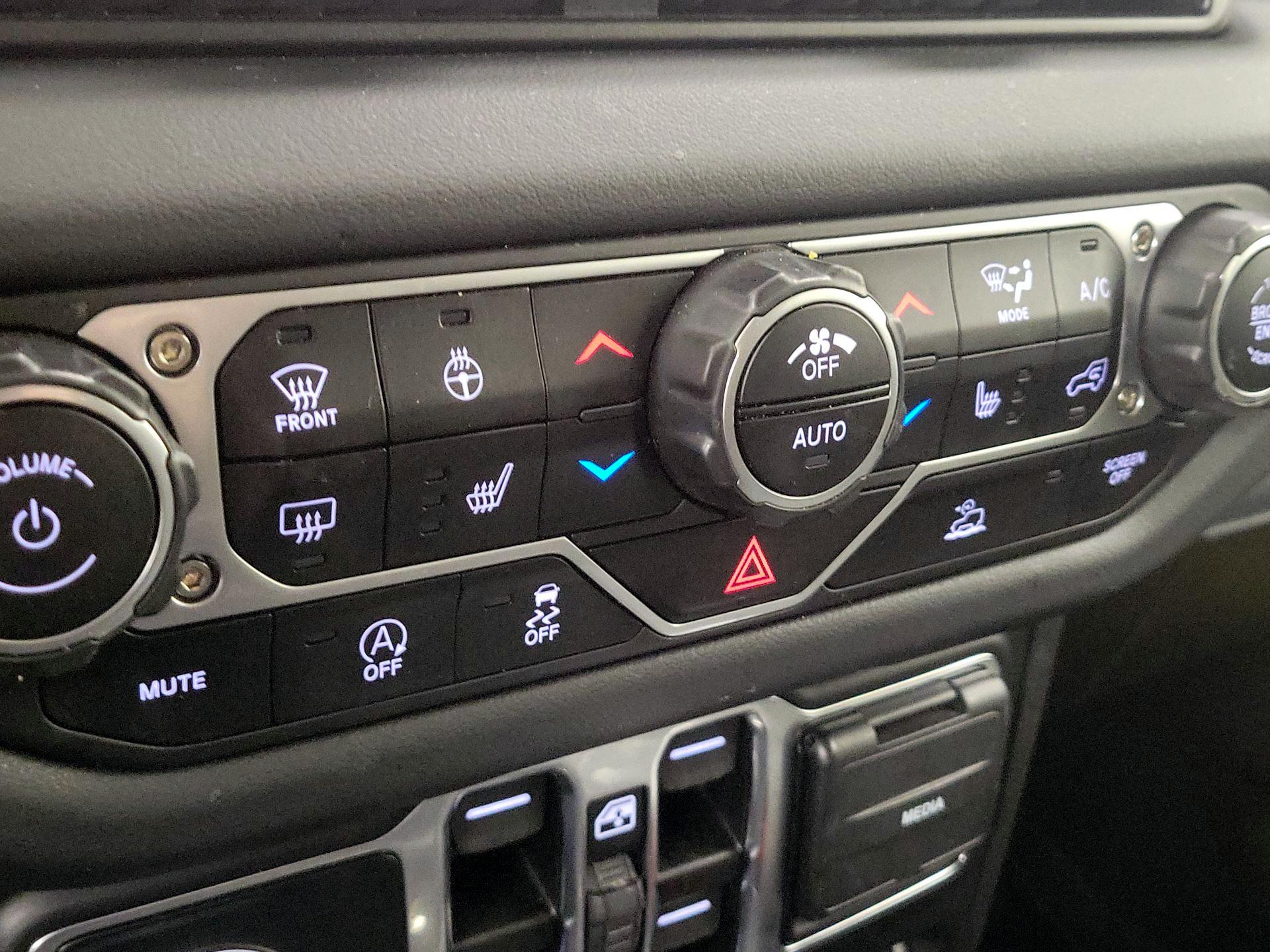 Thumbnail: 2024 Jeep Wrangler - 16