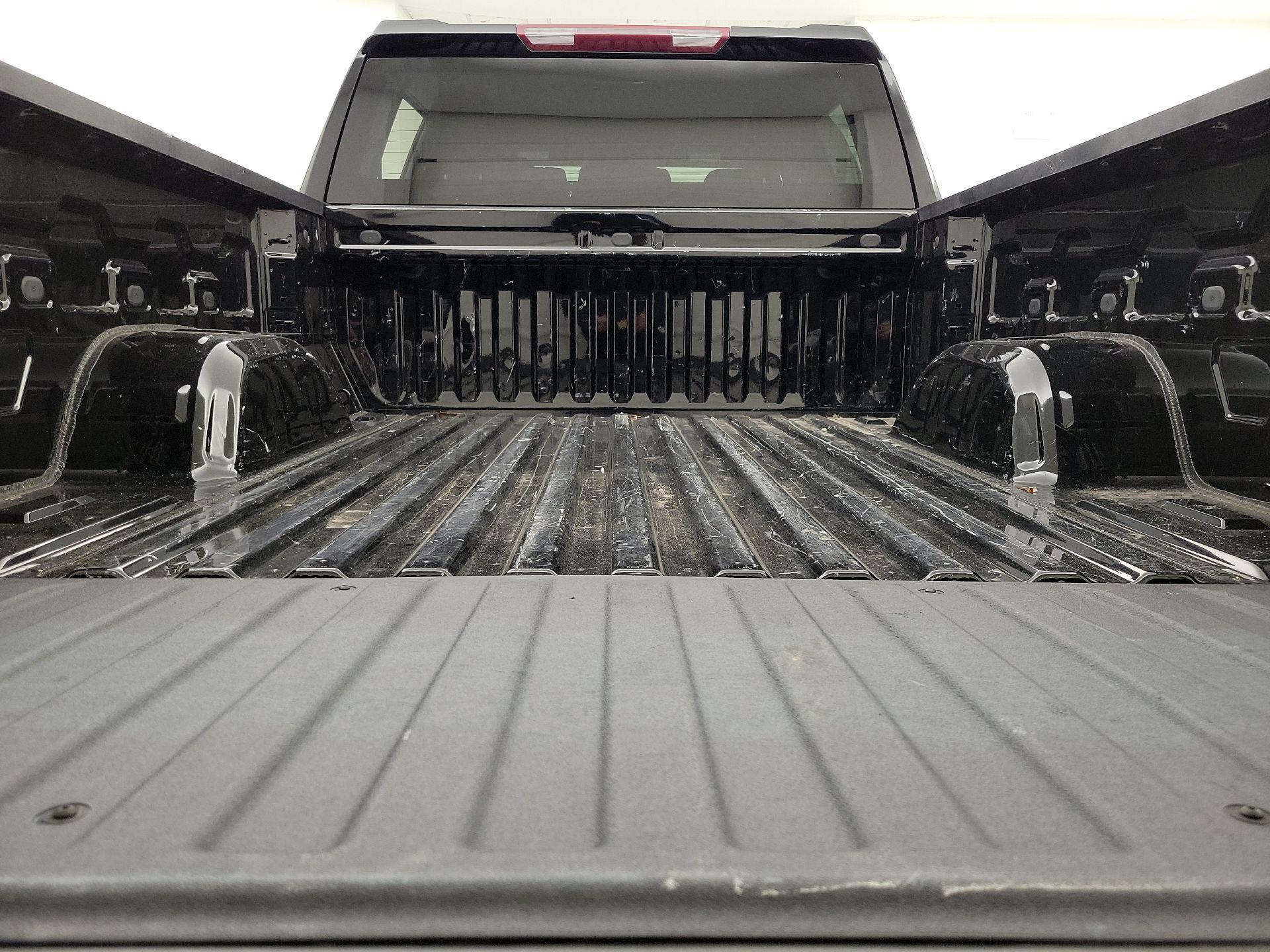 Thumbnail: 2024 Chevrolet Silverado 1500 - 20