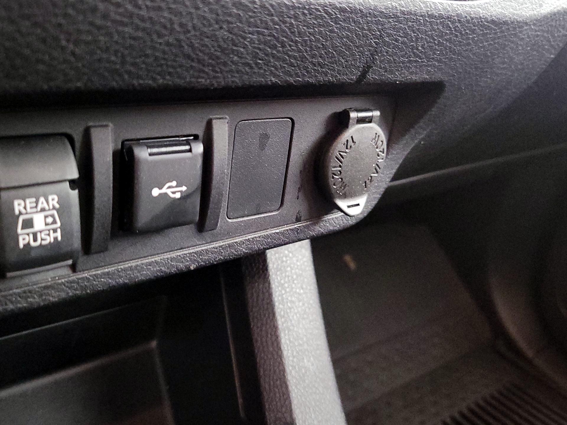 Thumbnail: 2023 Toyota Tacoma - 19