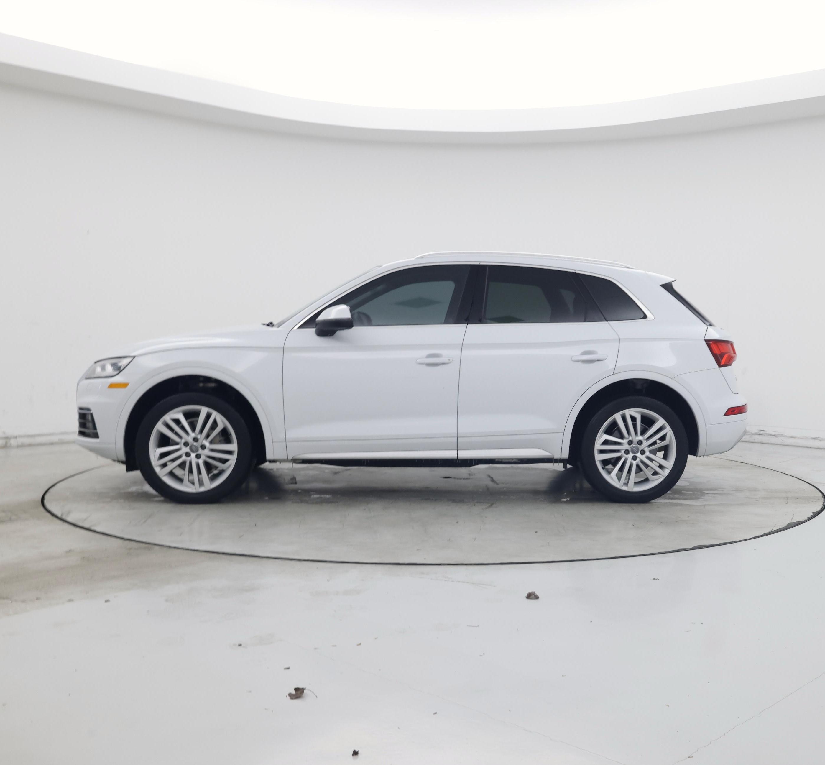 Thumbnail: 2019 Audi Q5 - 3