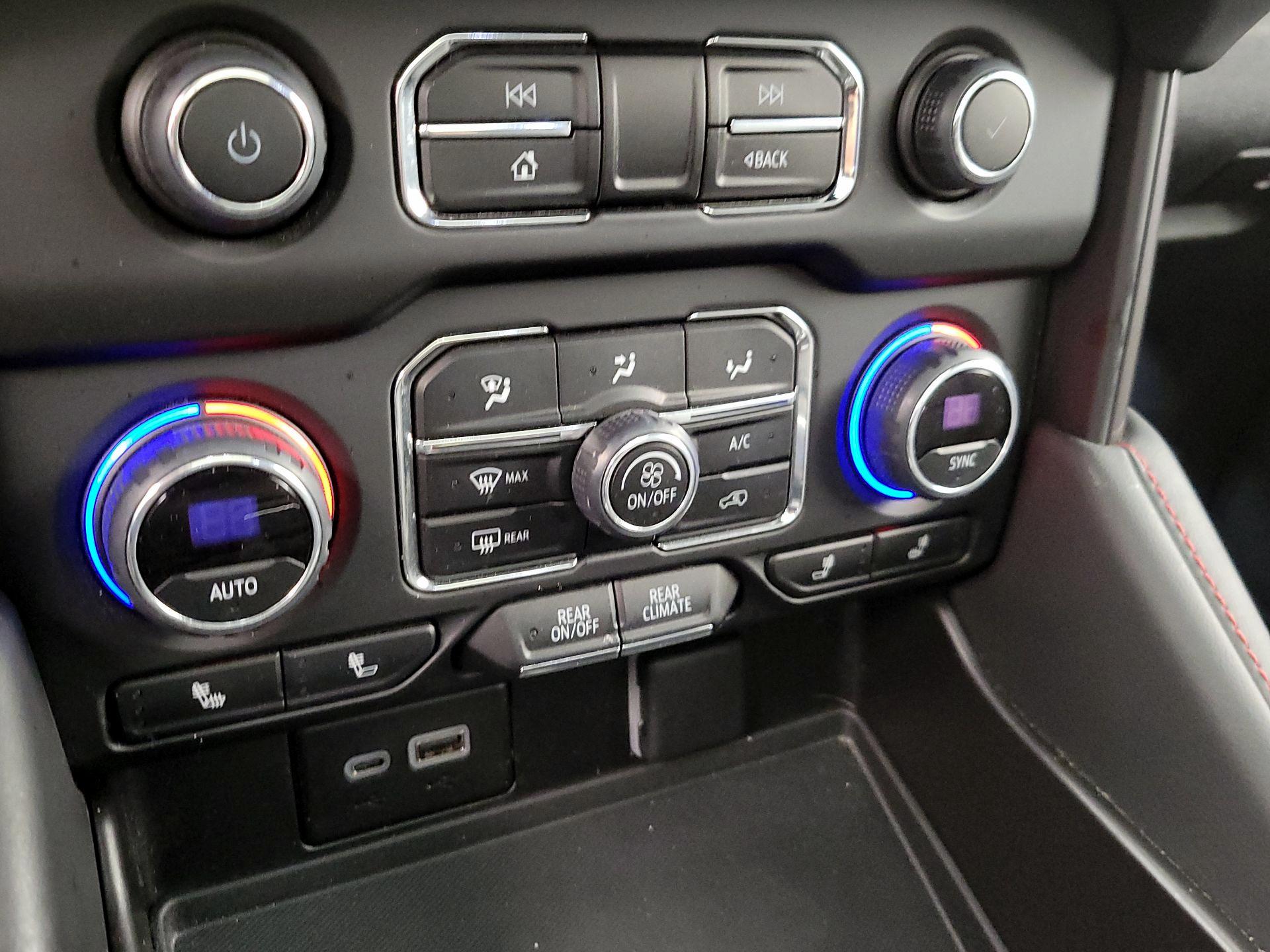 Thumbnail: 2023 Chevrolet Tahoe - 17