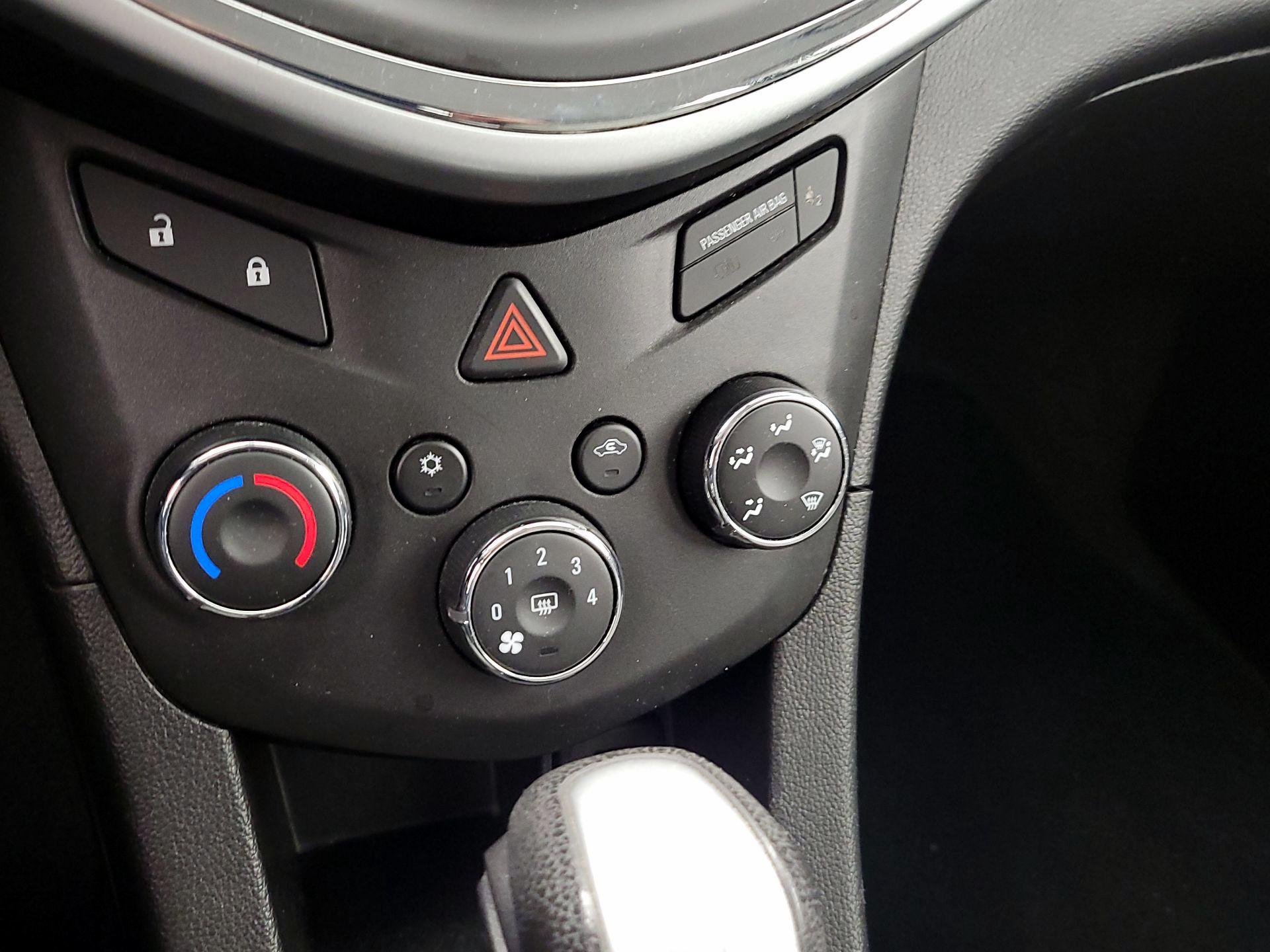 Thumbnail: 2020 Chevrolet Sonic - 16