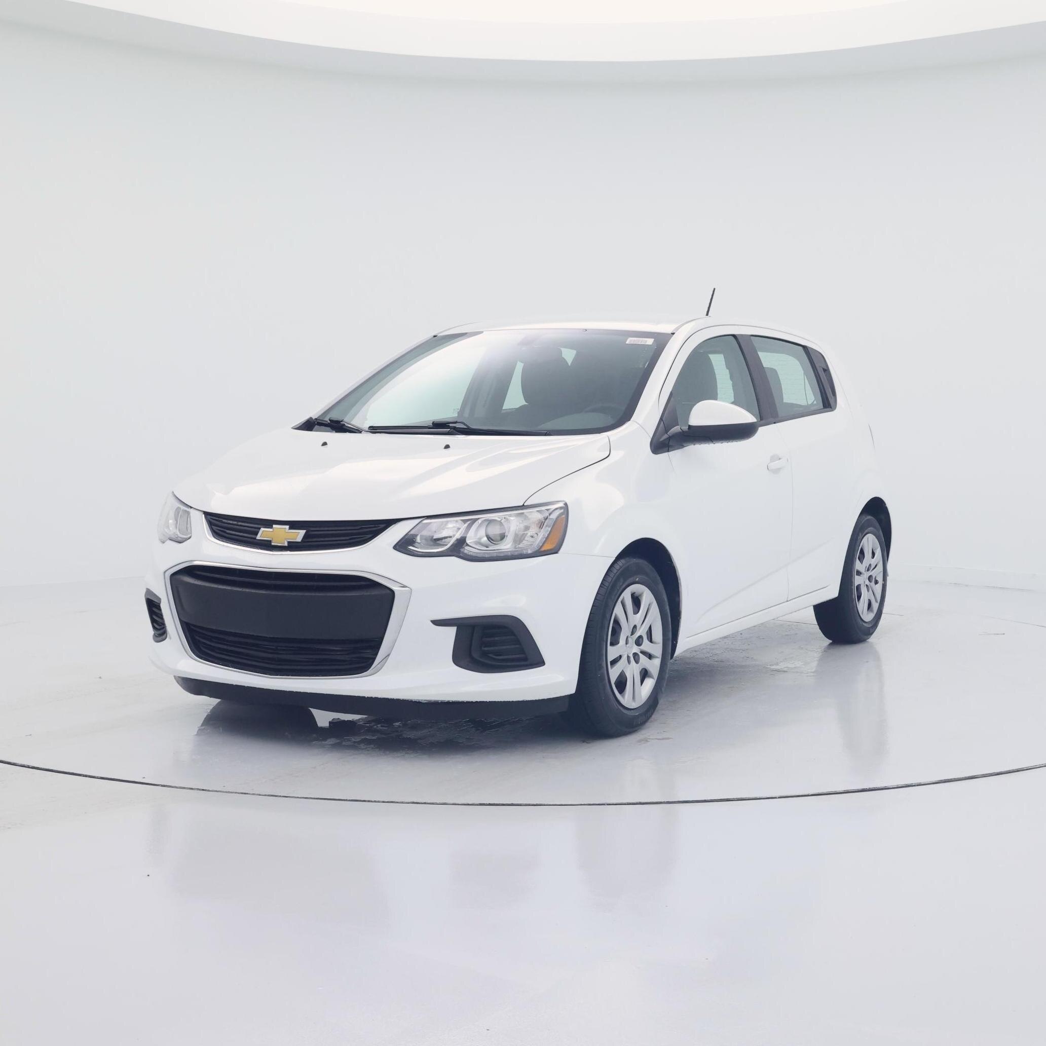 Thumbnail: 2020 Chevrolet Sonic - 4