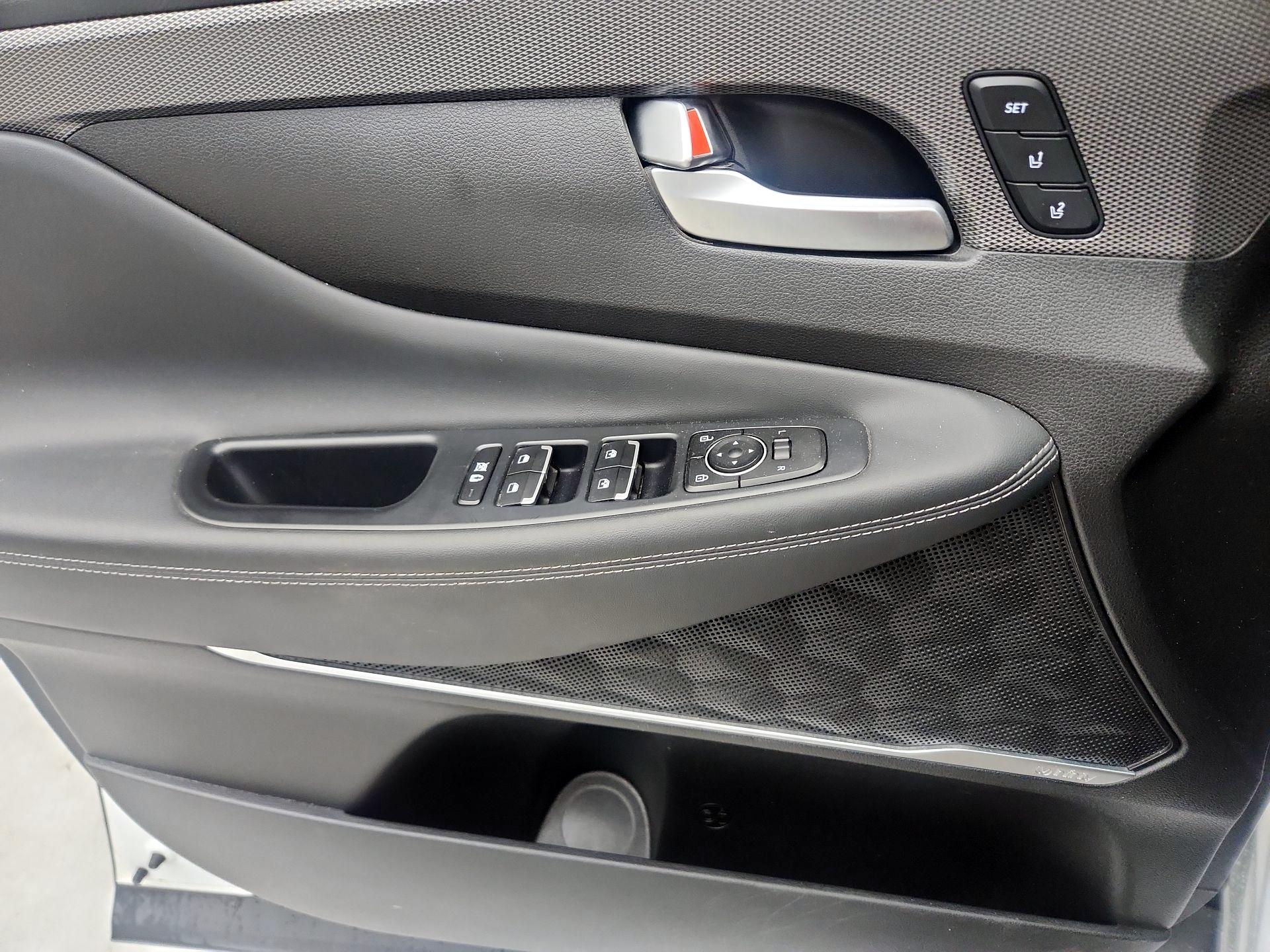 Thumbnail: 2020 Hyundai Santa Fe - 12