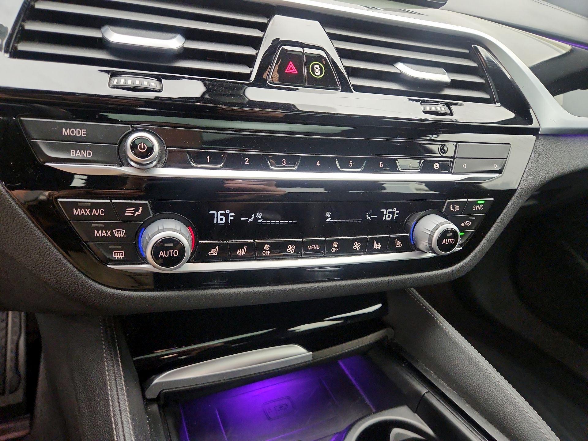 Thumbnail: 2020 BMW 5 Series - 17