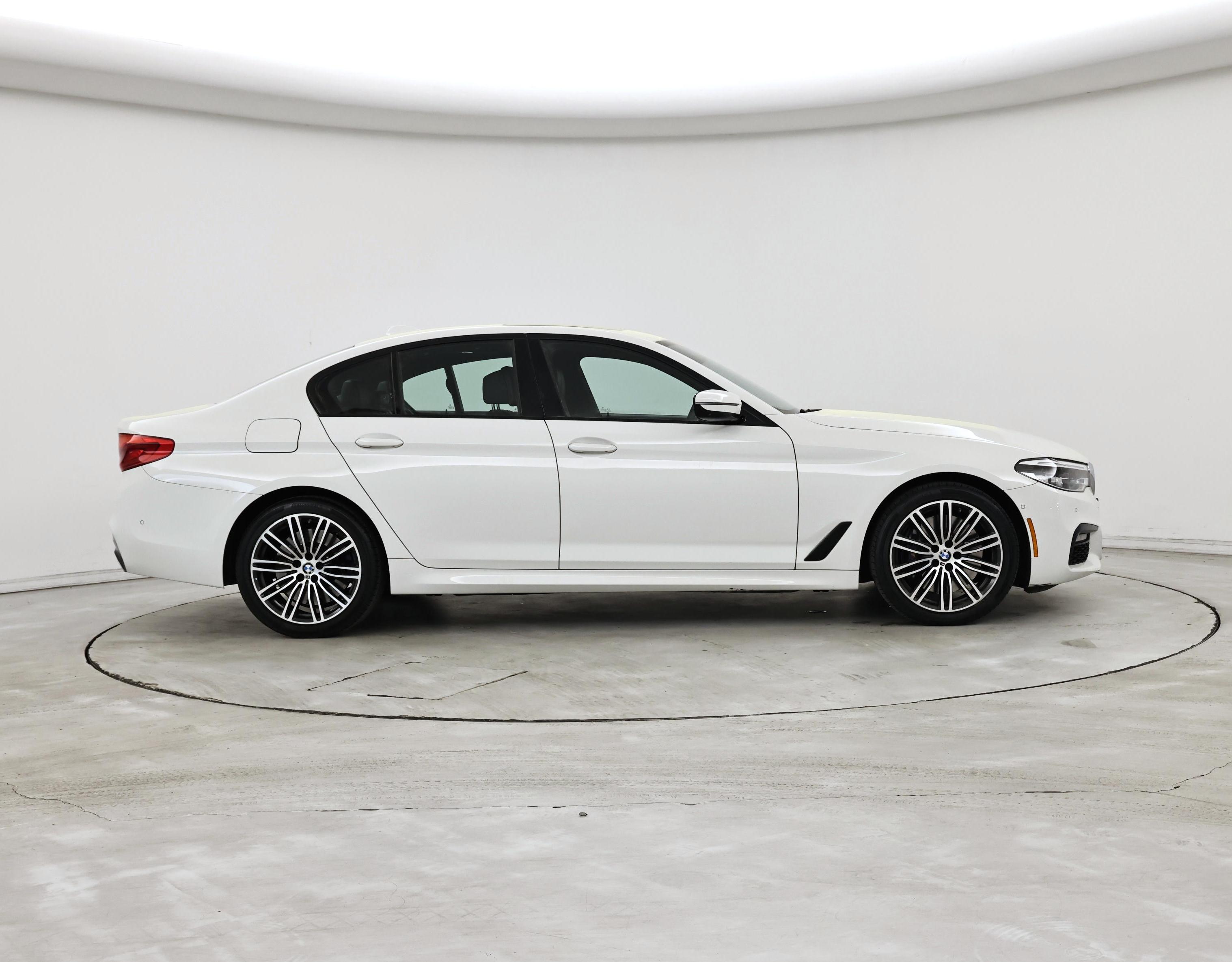 Thumbnail: 2020 BMW 5 Series - 7