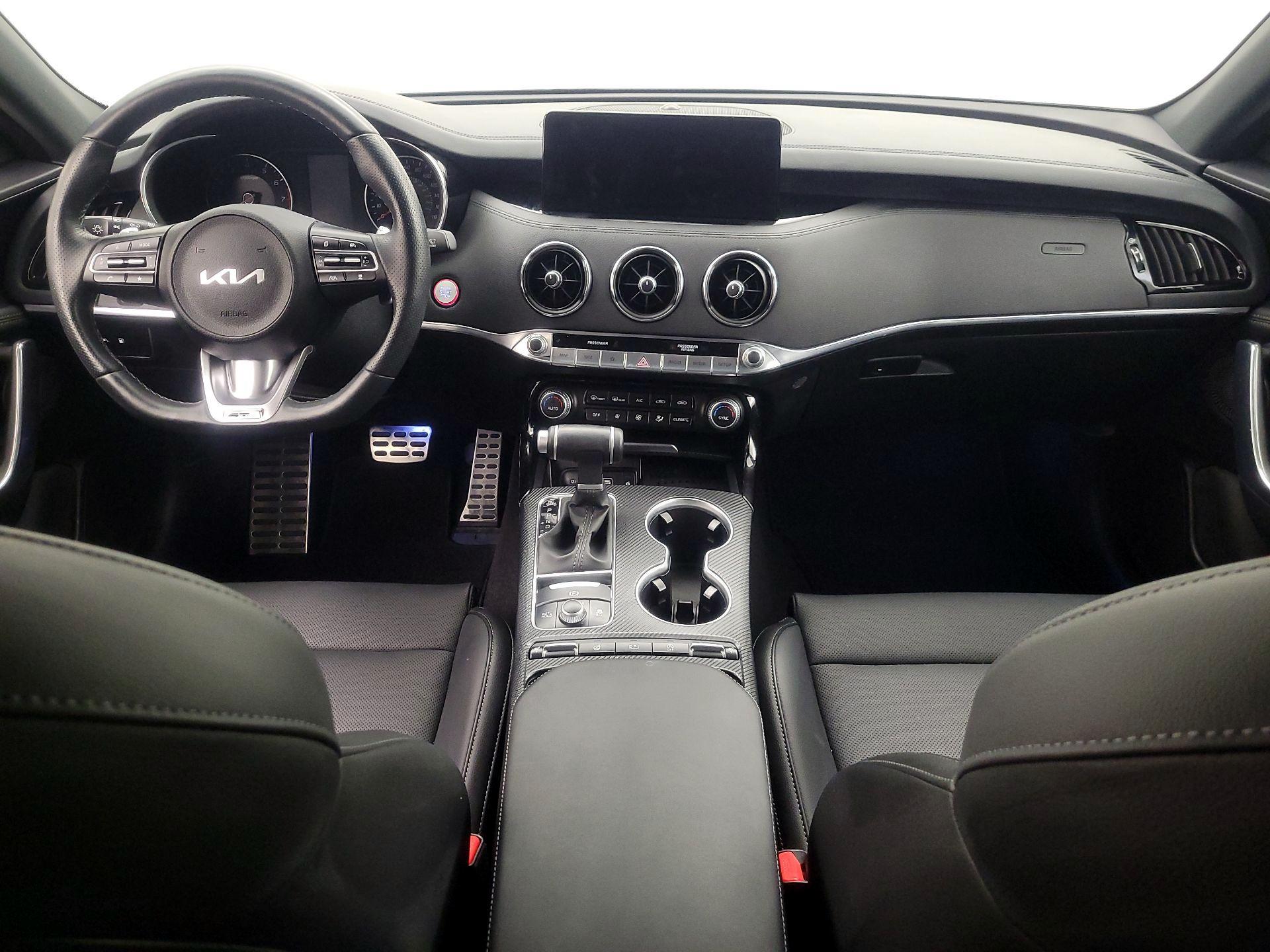 Thumbnail: 2023 Kia Stinger - 9