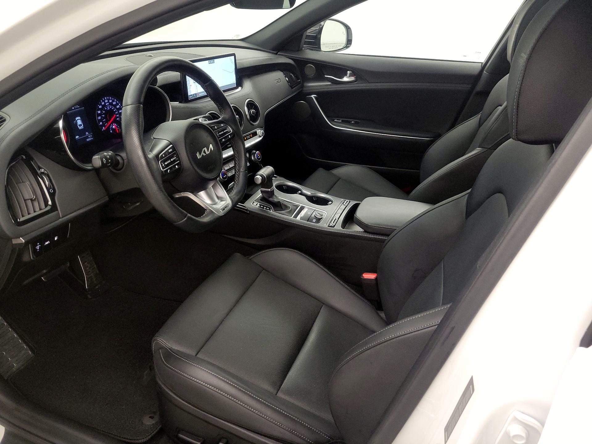 Thumbnail: 2023 Kia Stinger - 11