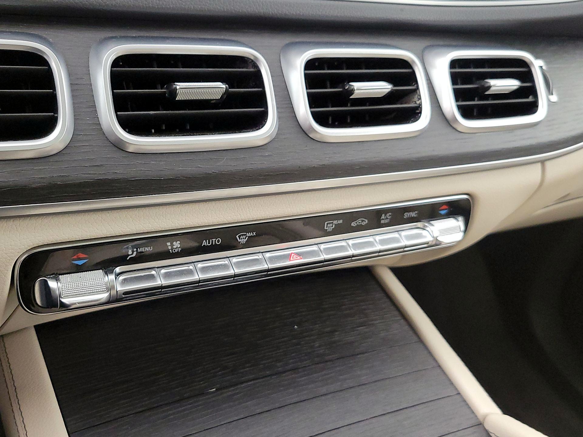 Thumbnail: 2020 Mercedes-Benz GLE - 17